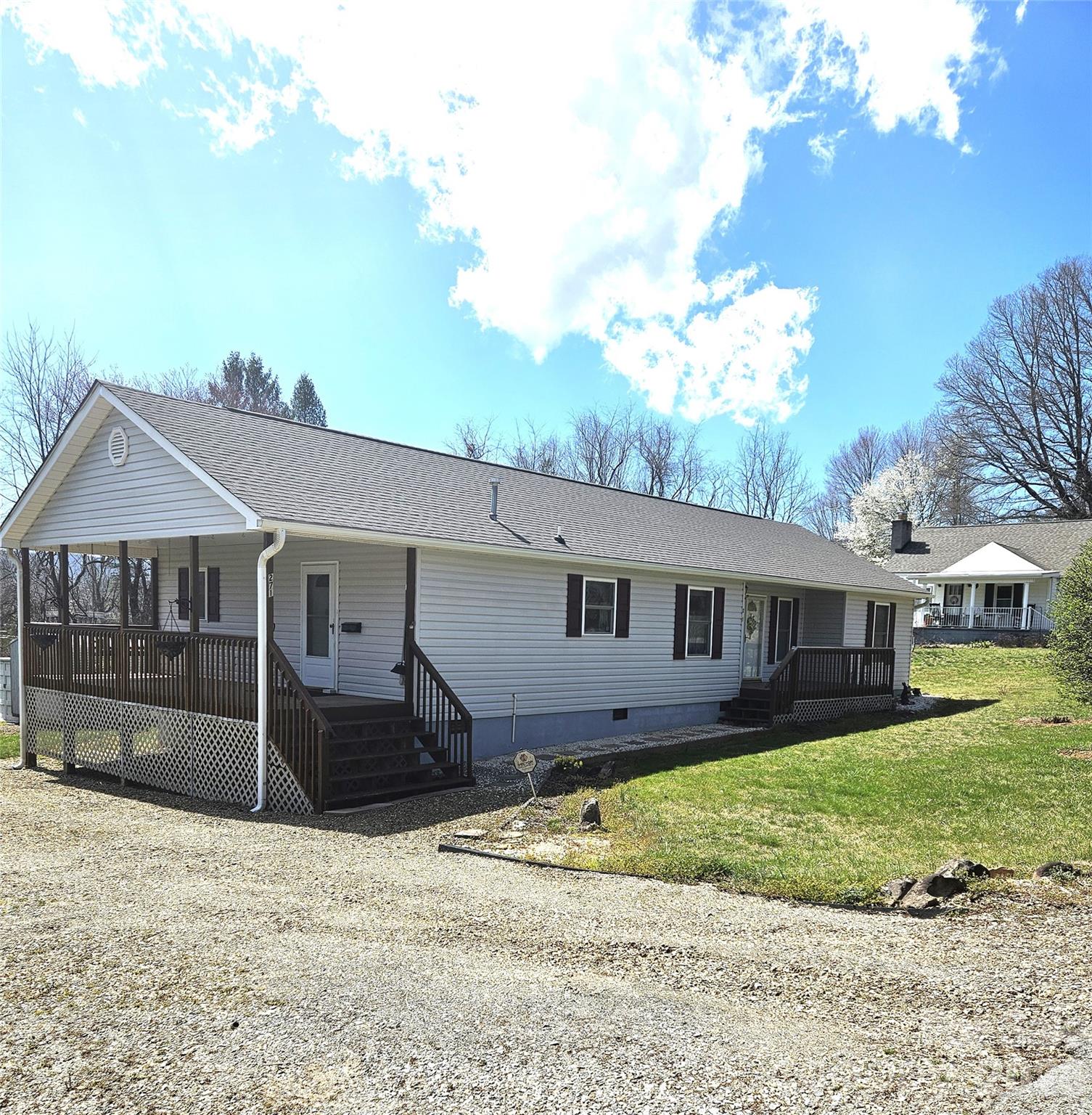 271 Stradley Mountain Road Property Photo 2