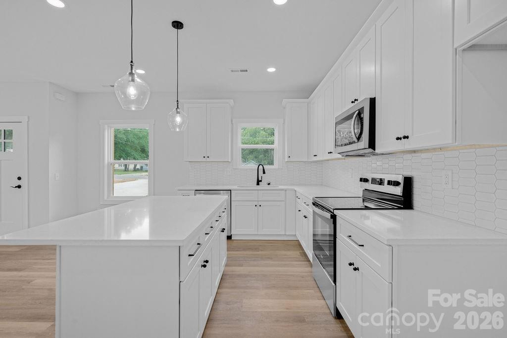 502 N Pine Street Property Photo 9