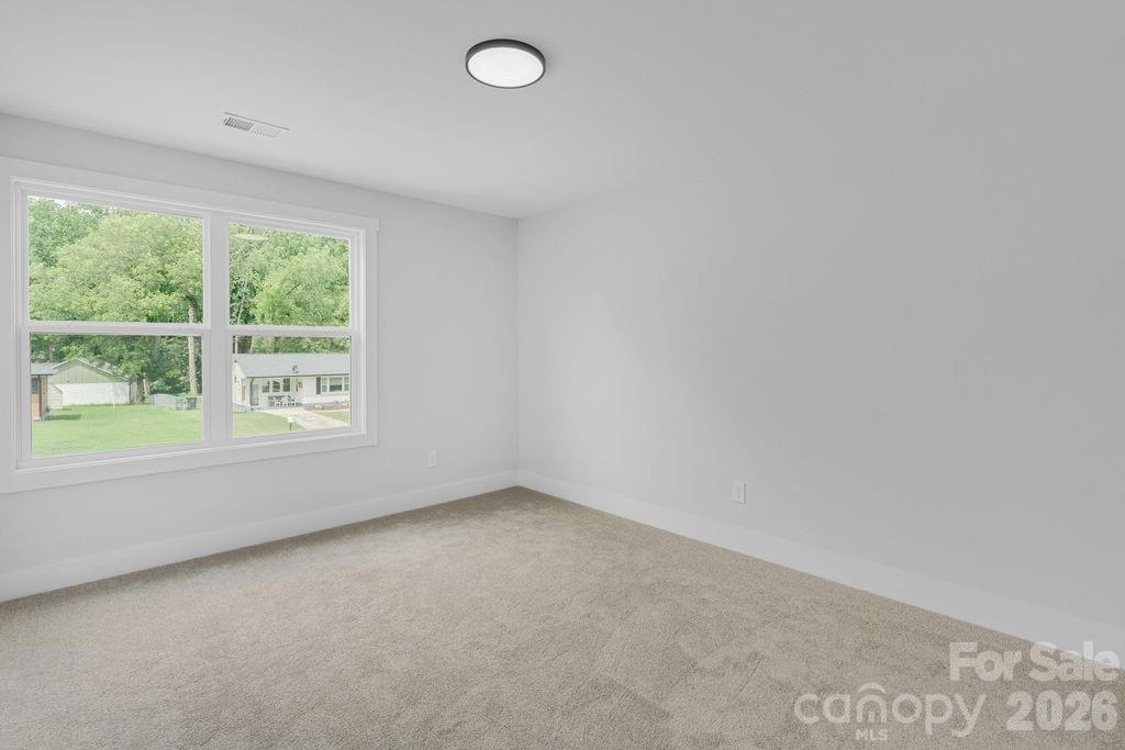 502 N Pine Street Property Photo 15