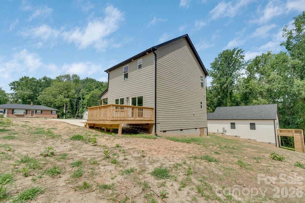 502 N Pine Street Property Photo 24