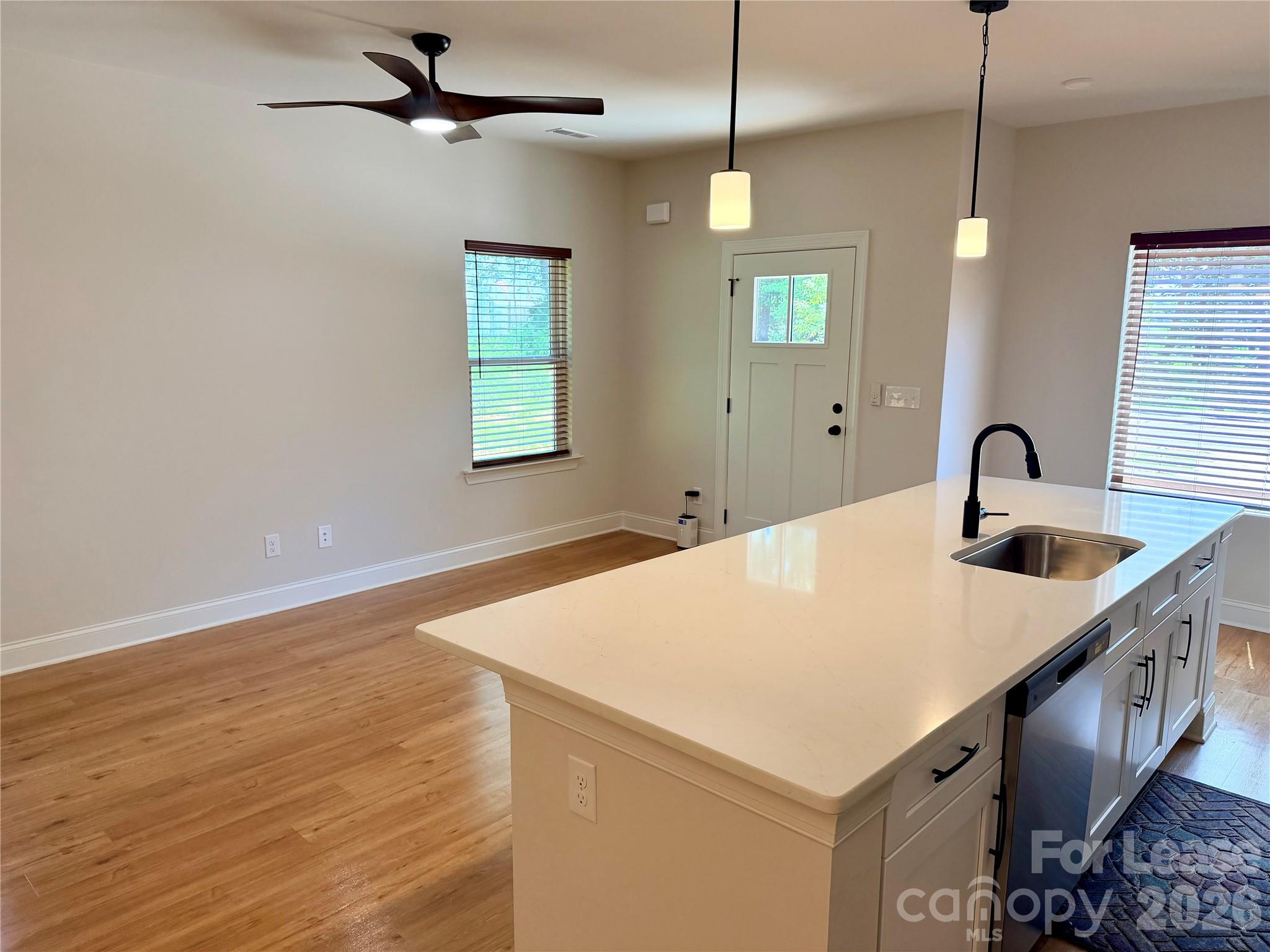 525 N Linwood Avenue Property Photo 11