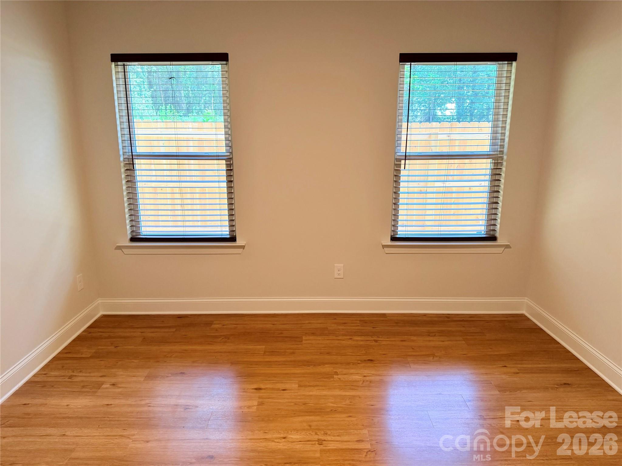 525 N Linwood Avenue Property Photo 17