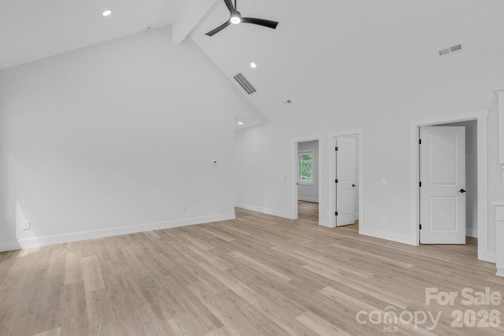 504 N Pine Street Property Photo 16