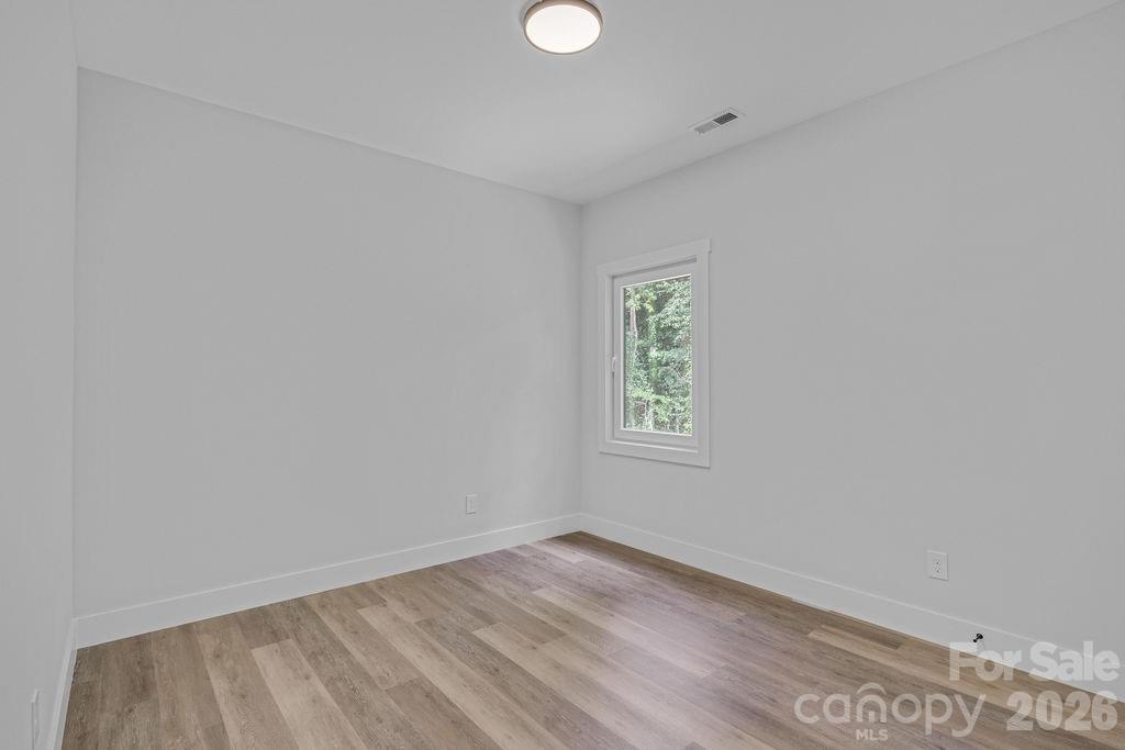 504 N Pine Street Property Photo 17