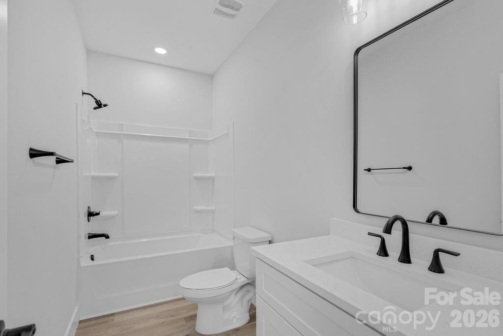 504 N Pine Street Property Photo 19