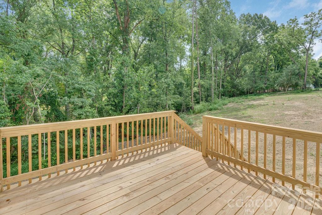 504 N Pine Street Property Photo 22