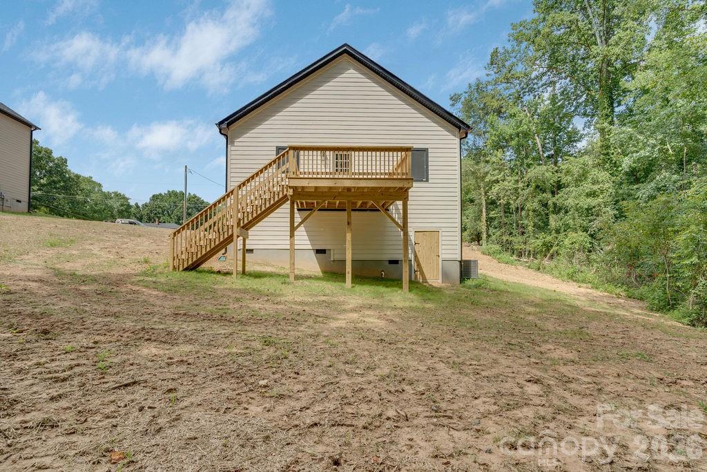 504 N Pine Street Property Photo 23