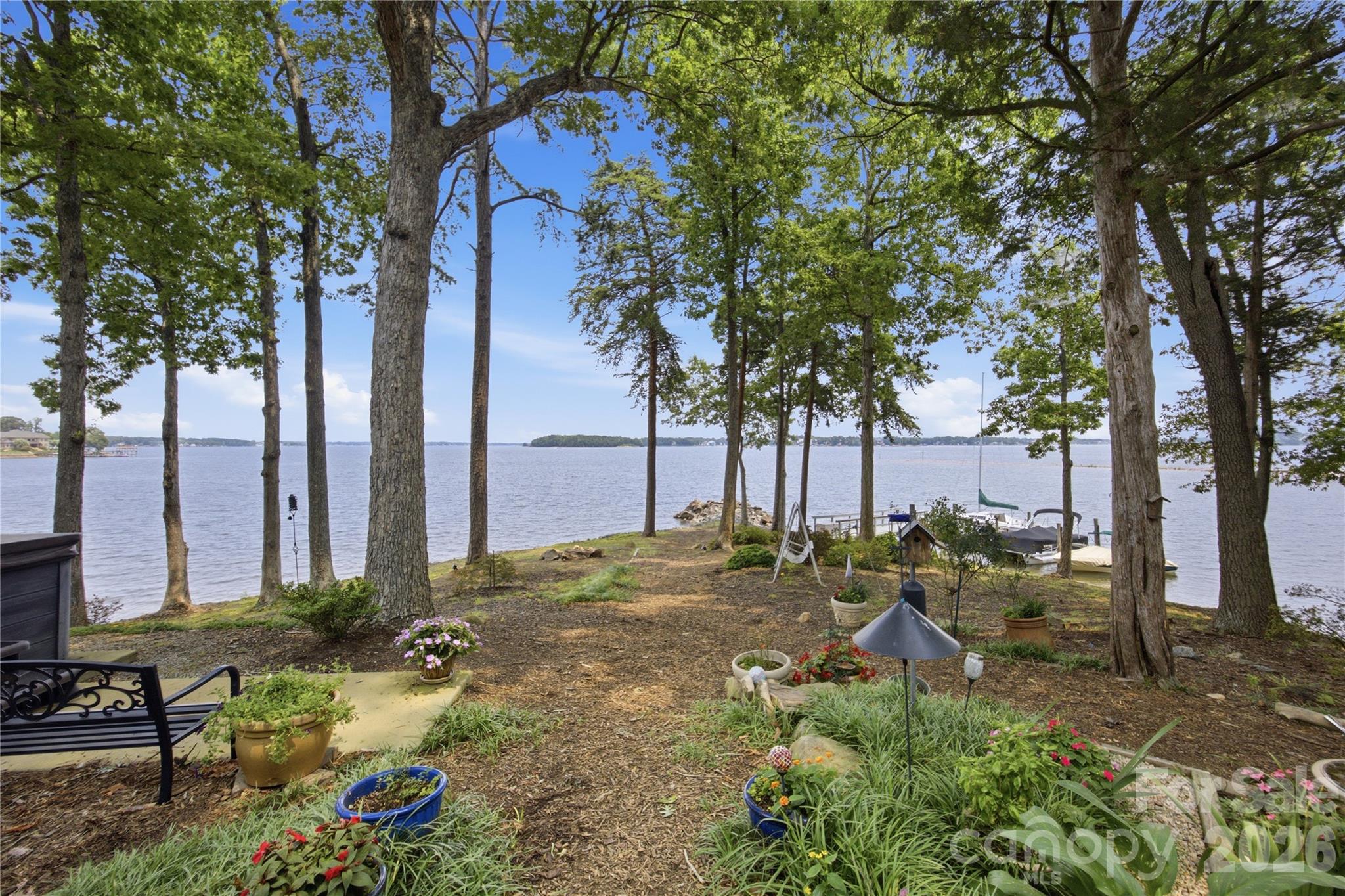 8247 Luckey Point Road Property Photo 9