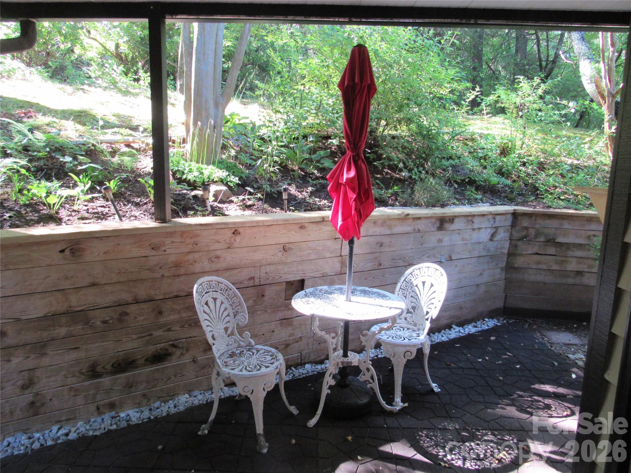6 Woodlands Drive Property Photo 5