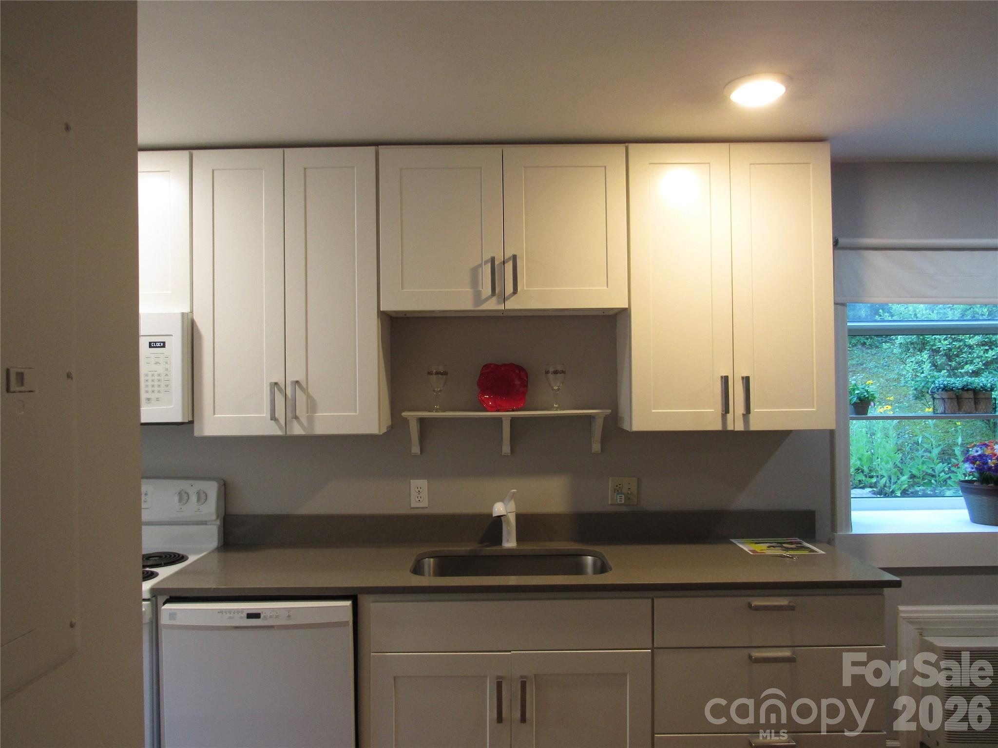 6 Woodlands Drive Property Photo 6