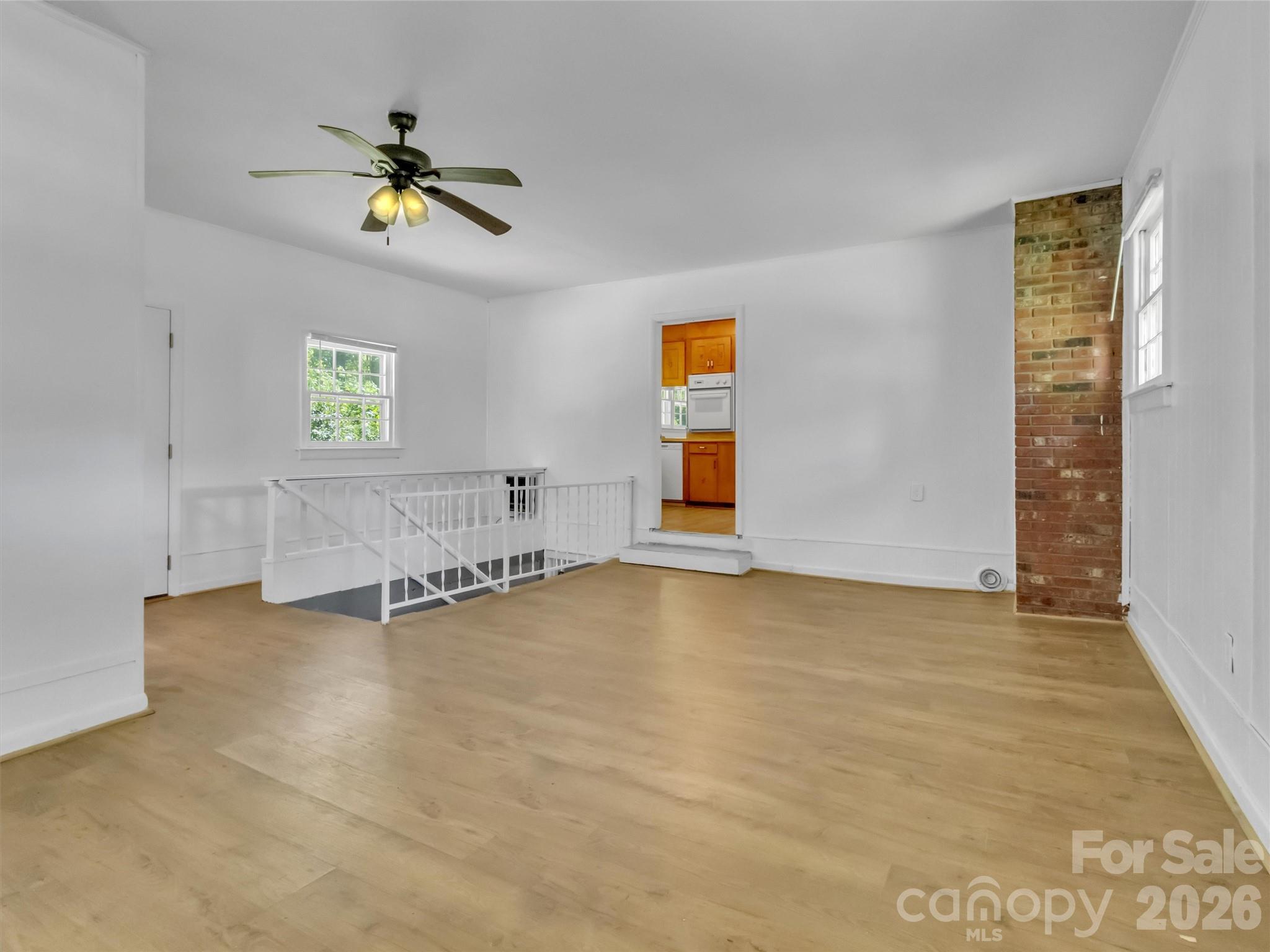 70 Iris Lane Property Photo 24