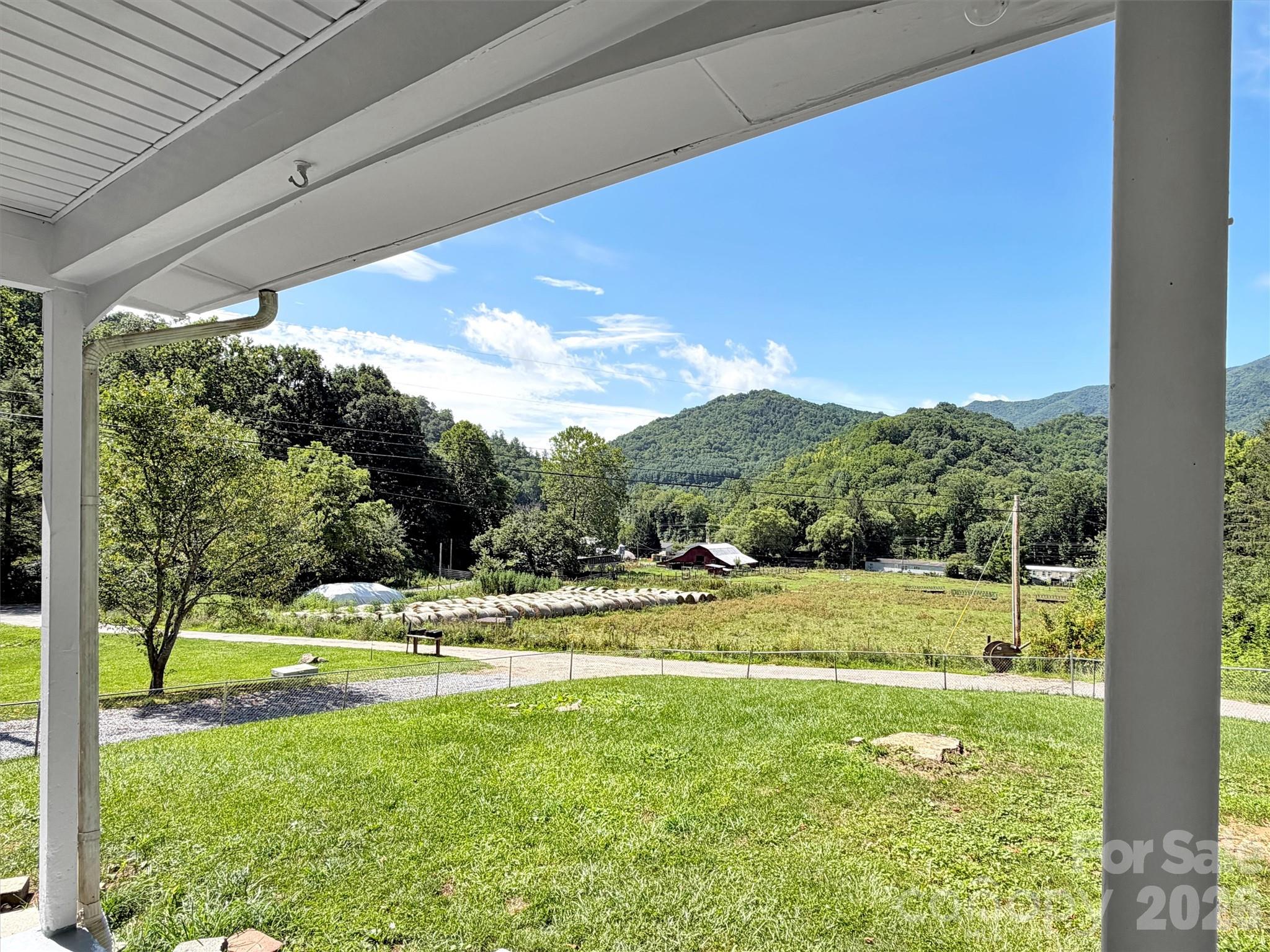 70 Iris Lane Property Photo 29
