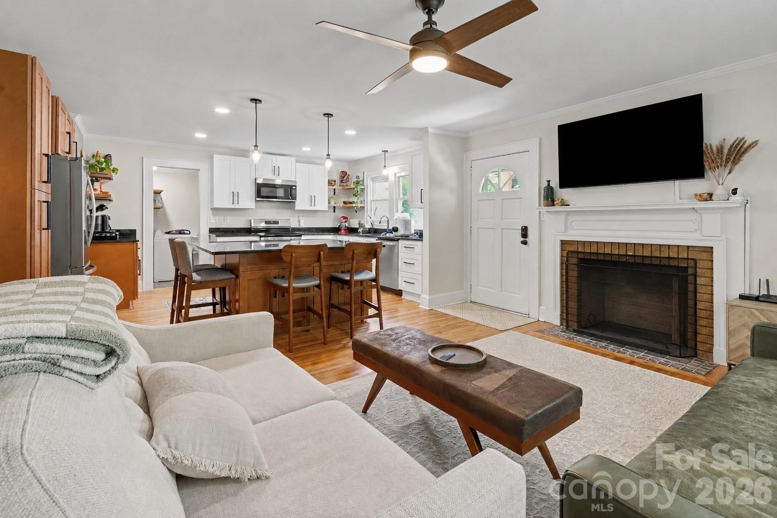166 Wilson Street Property Photo 4