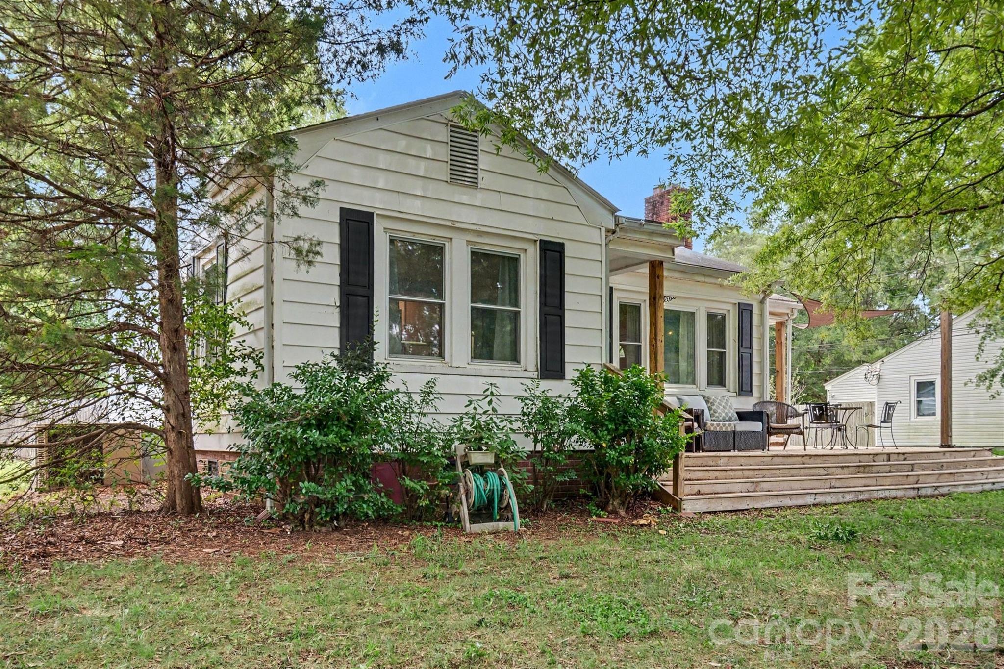166 Wilson Street Property Photo 25