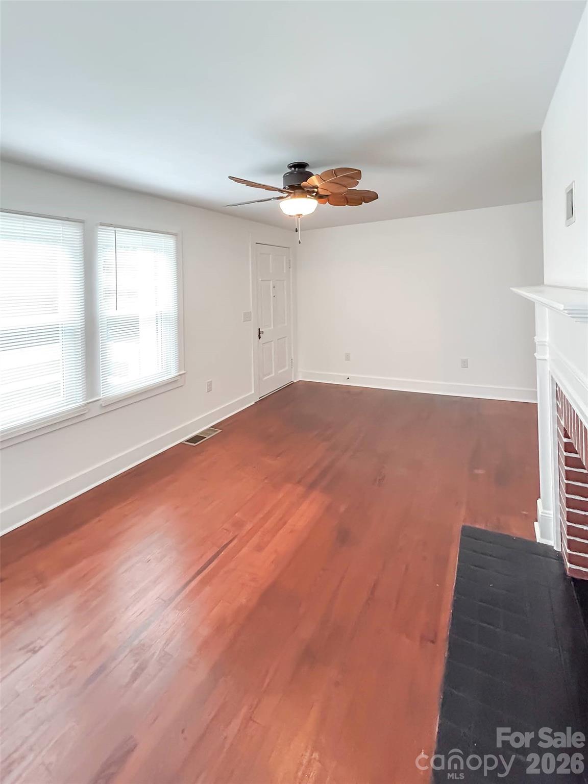 661 Central Street Property Photo 7