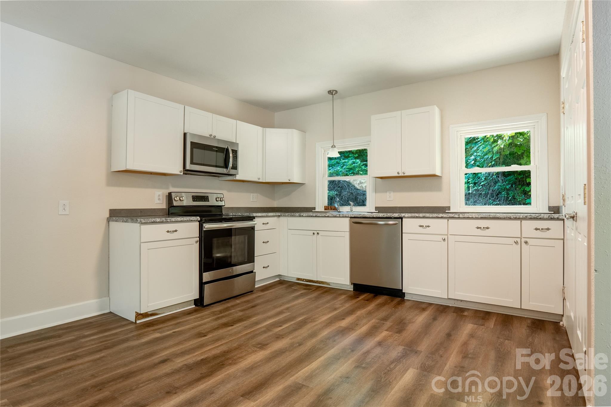 3080 Whitesides Road Property Photo 5