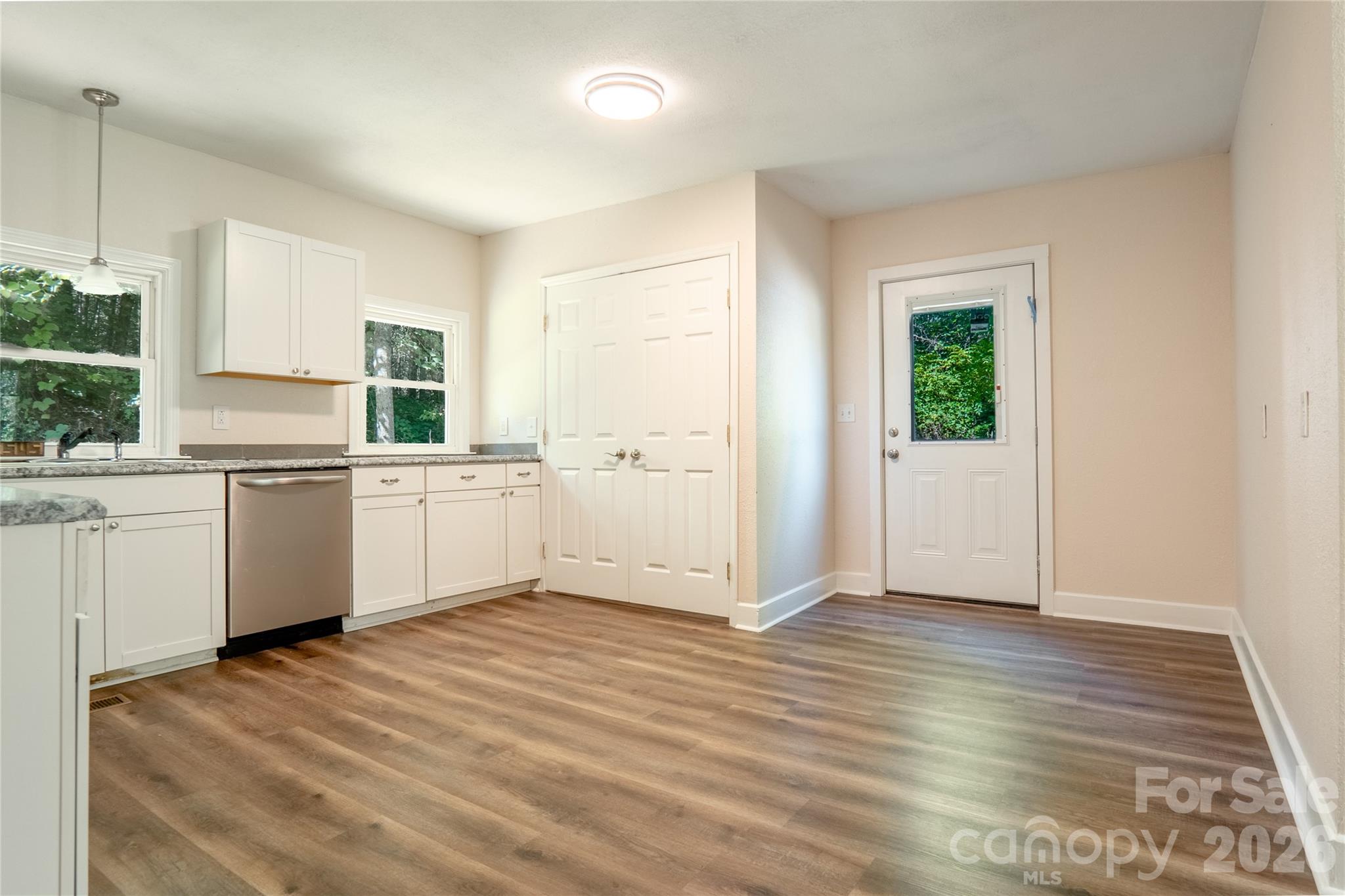 3080 Whitesides Road Property Photo 6
