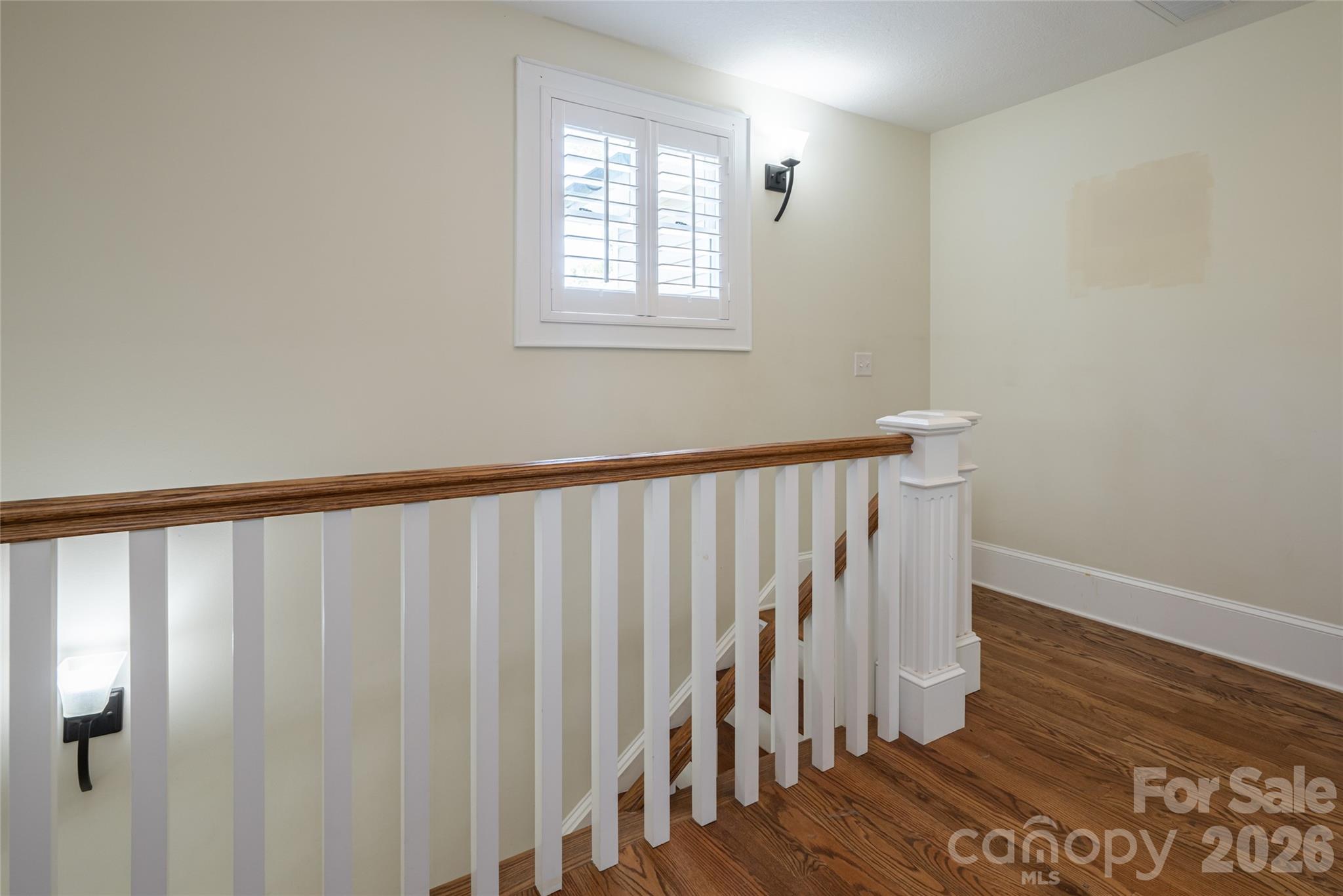 240 S Beaumont Street Property Photo 25