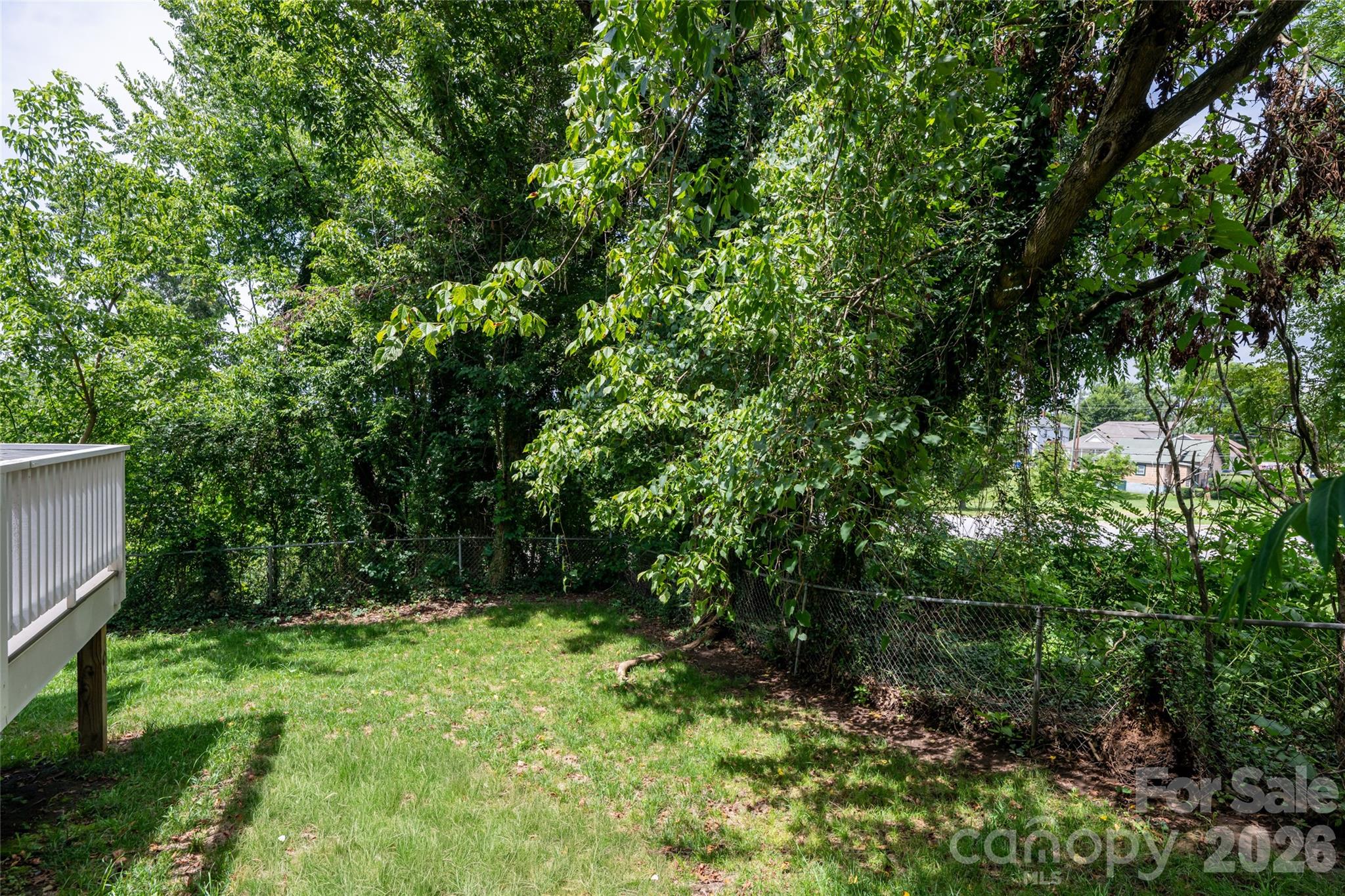 240 S Beaumont Street Property Photo 40