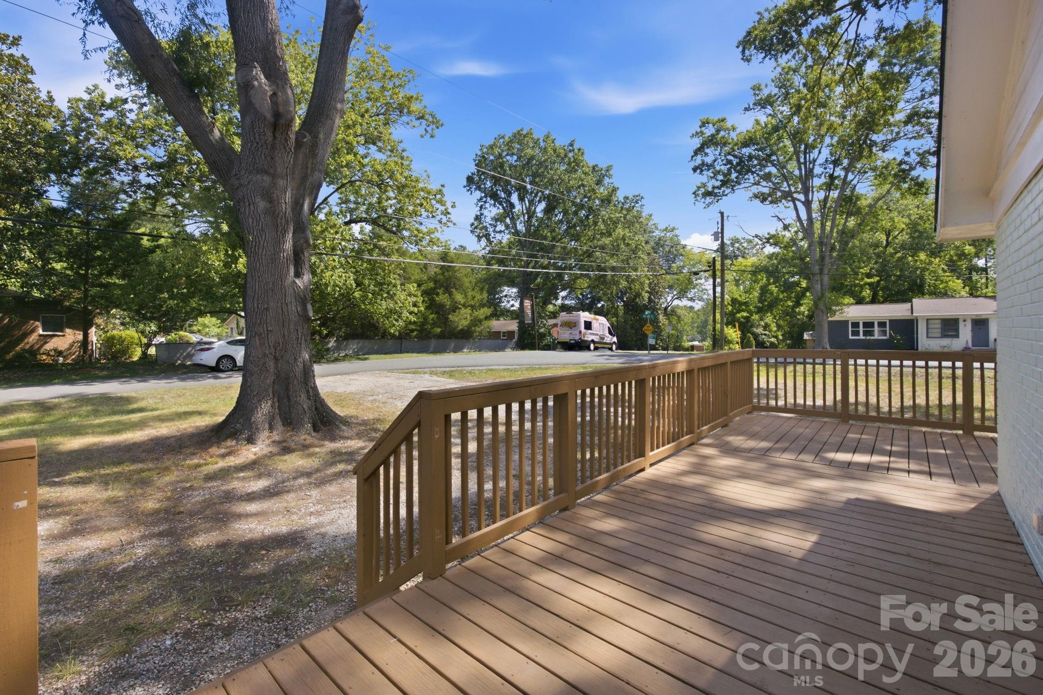 400 Olin Drive Property Photo 4