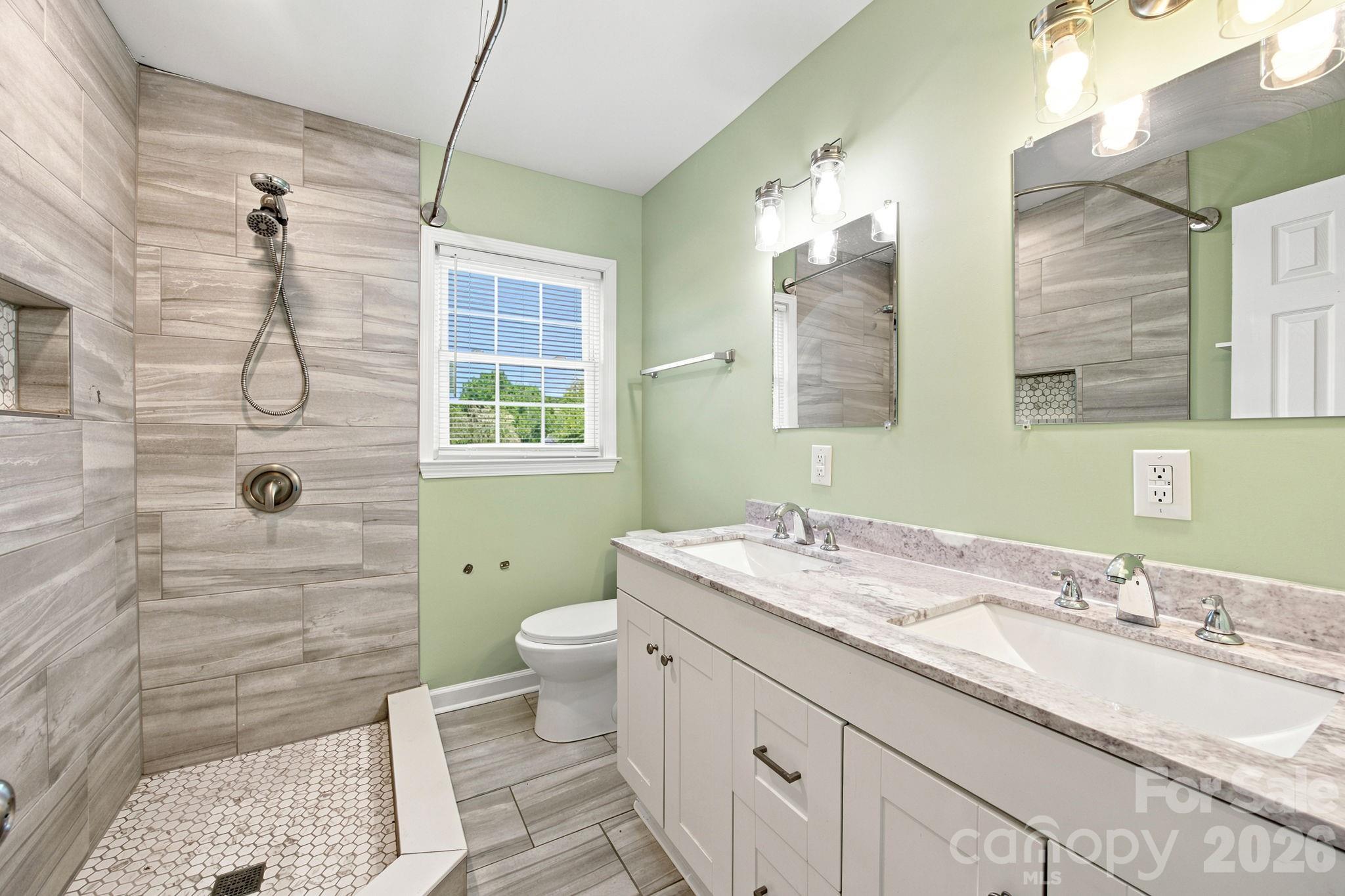 400 Olin Drive Property Photo 21