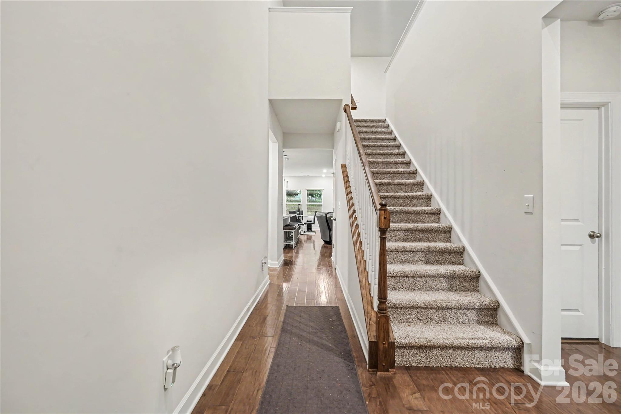 9039 Myrna Drive Property Photo 6