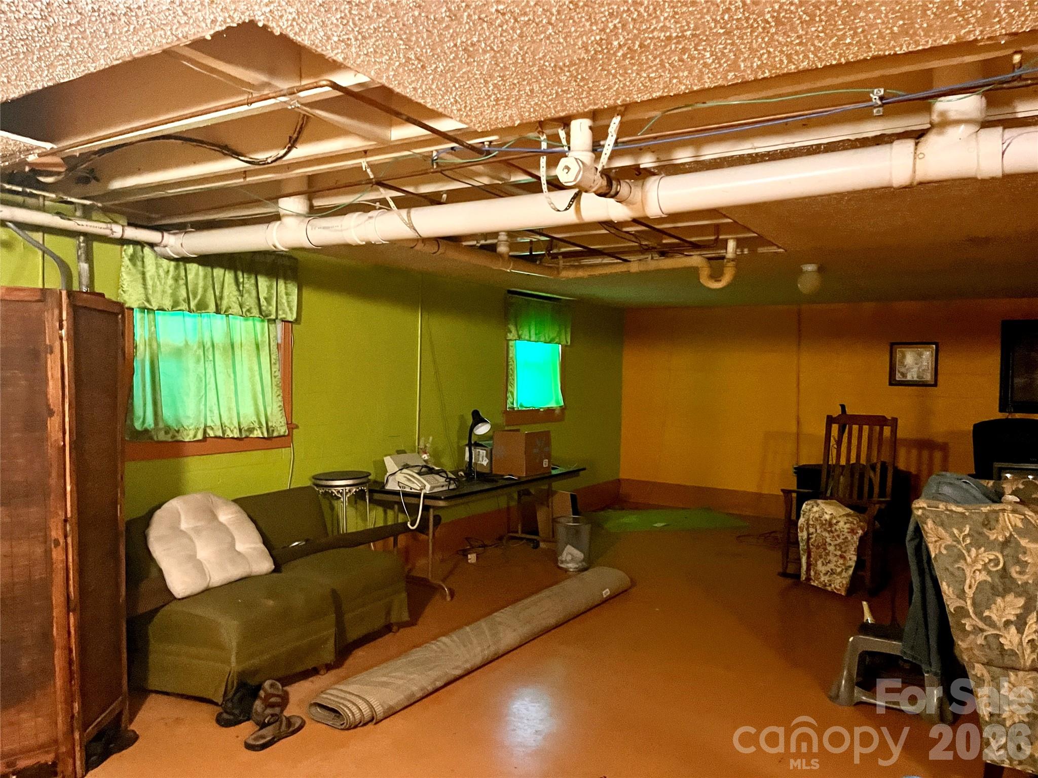 410 Thompson Street Property Photo 13