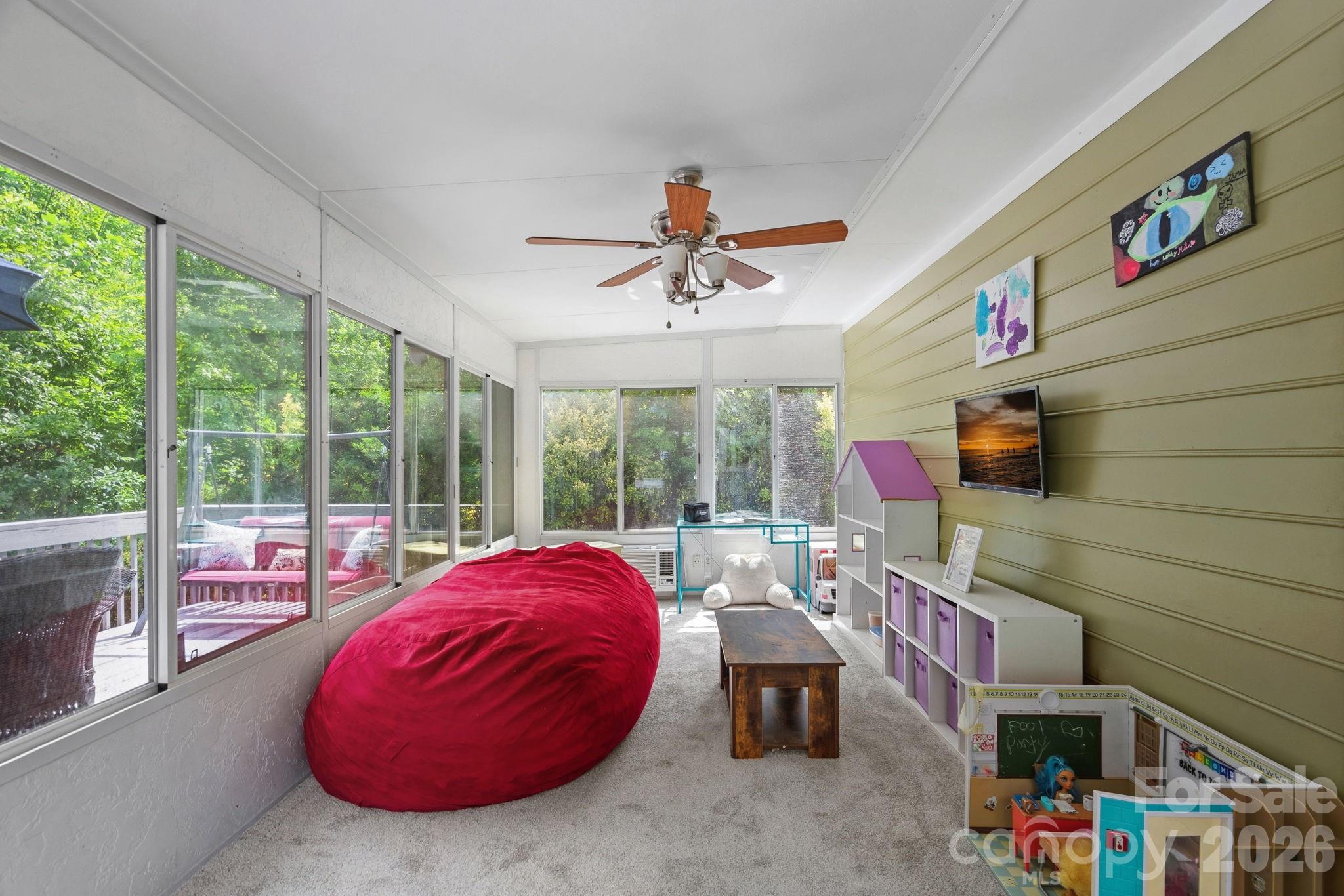 16214 Amber Field Drive Property Photo 15