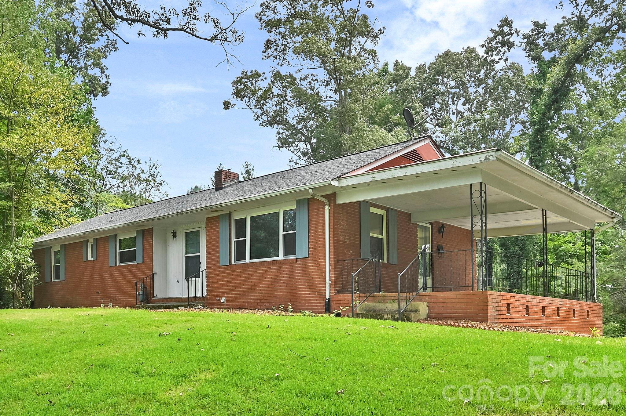 720 Mergans Lane Property Photo 1