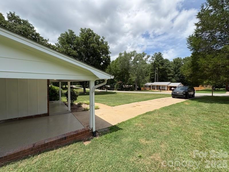 5406 Canterbury Road Property Photo 4