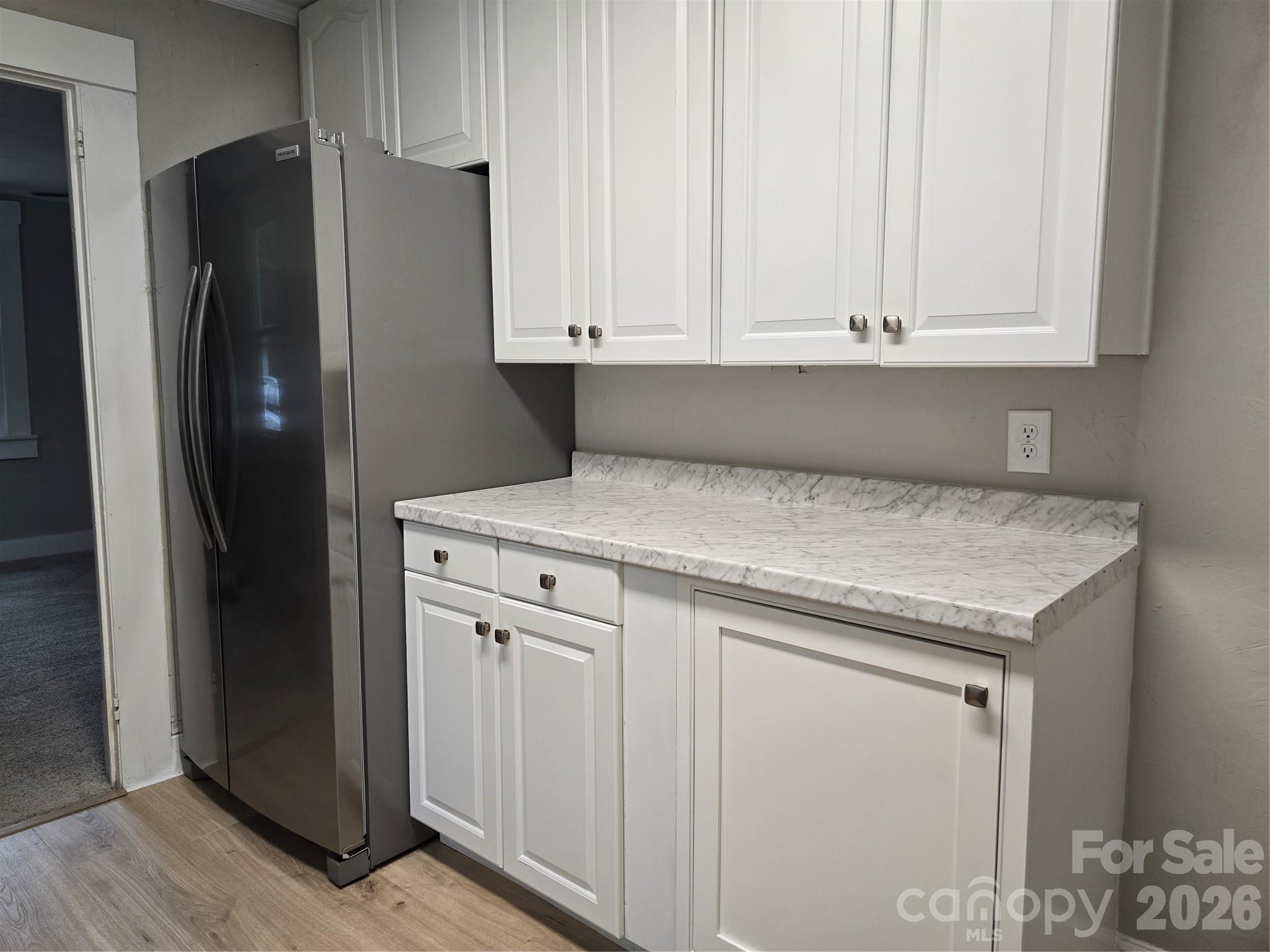 1729 Lakeview Drive Property Photo 8