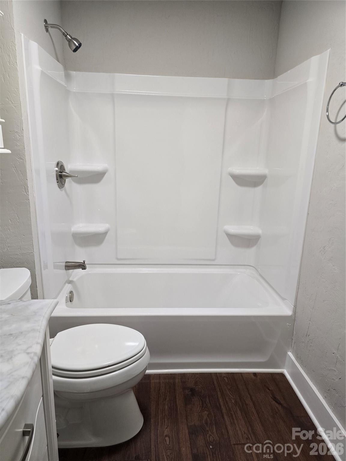 1729 Lakeview Drive Property Photo 17