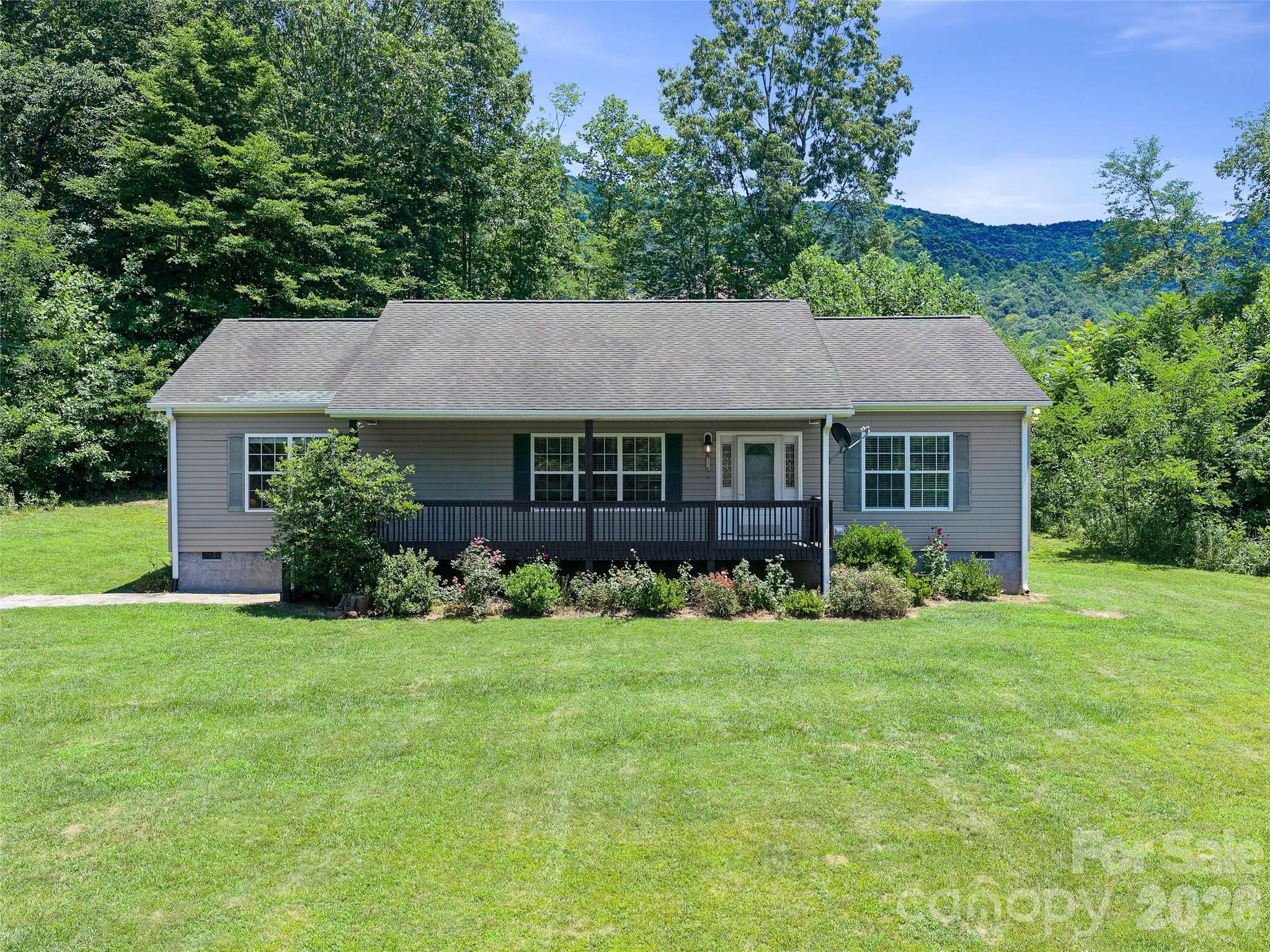1470 Bear Creek Road Property Photo 1