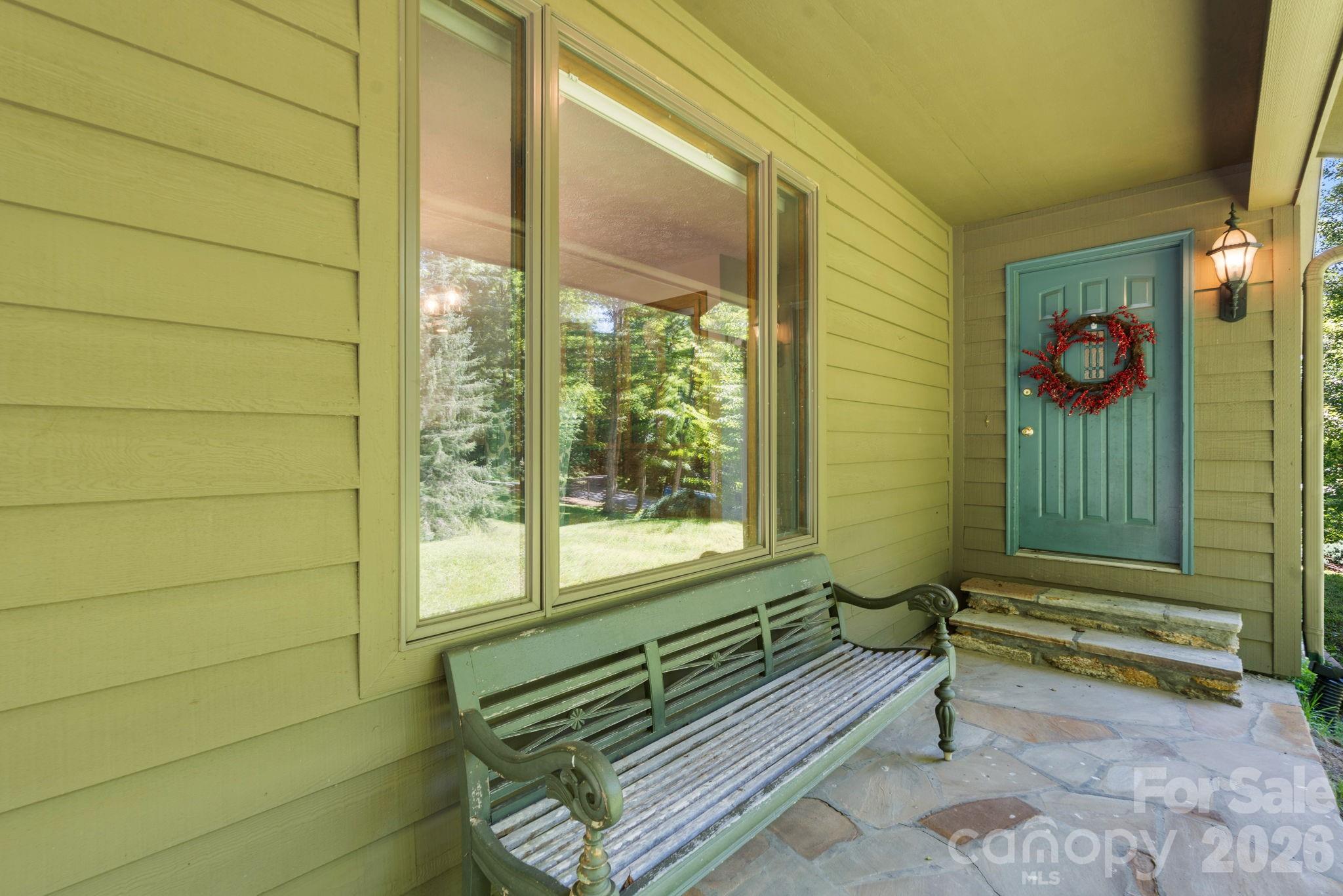126 Rock Ledge Lane Property Photo 5