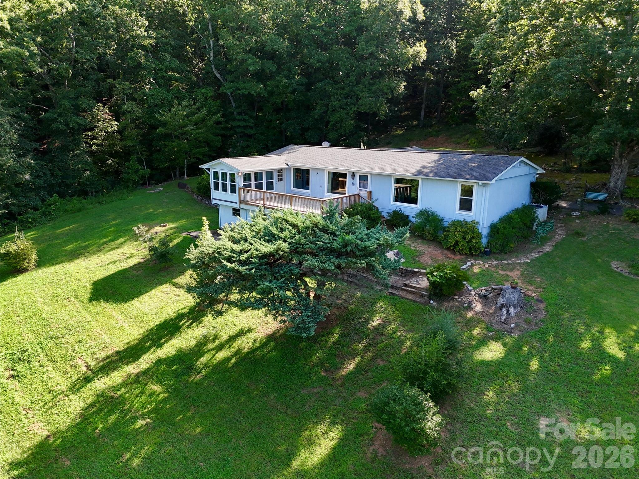 103 Farm Lane Property Photo 2
