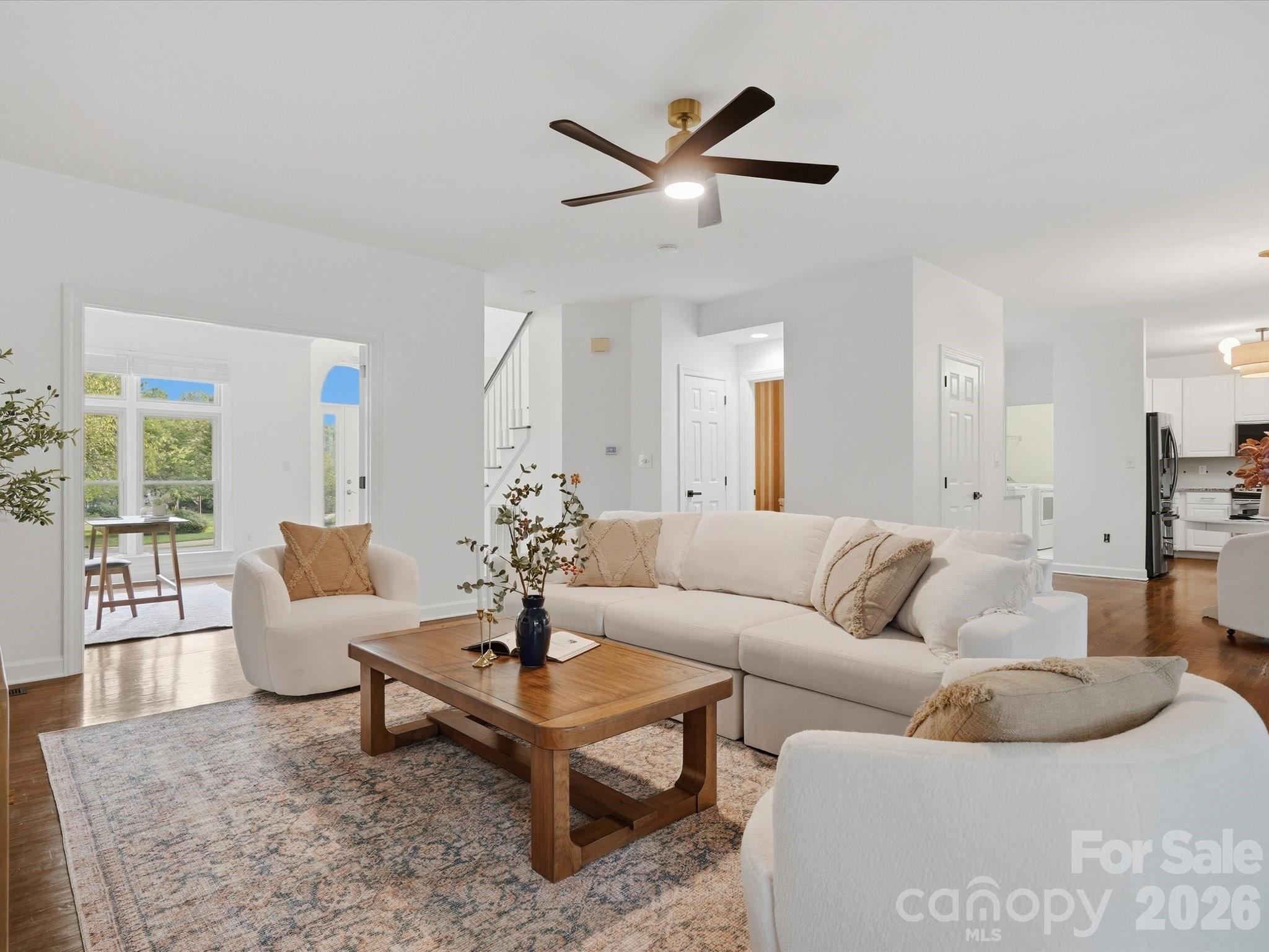 123 Topsail Place Property Photo 12