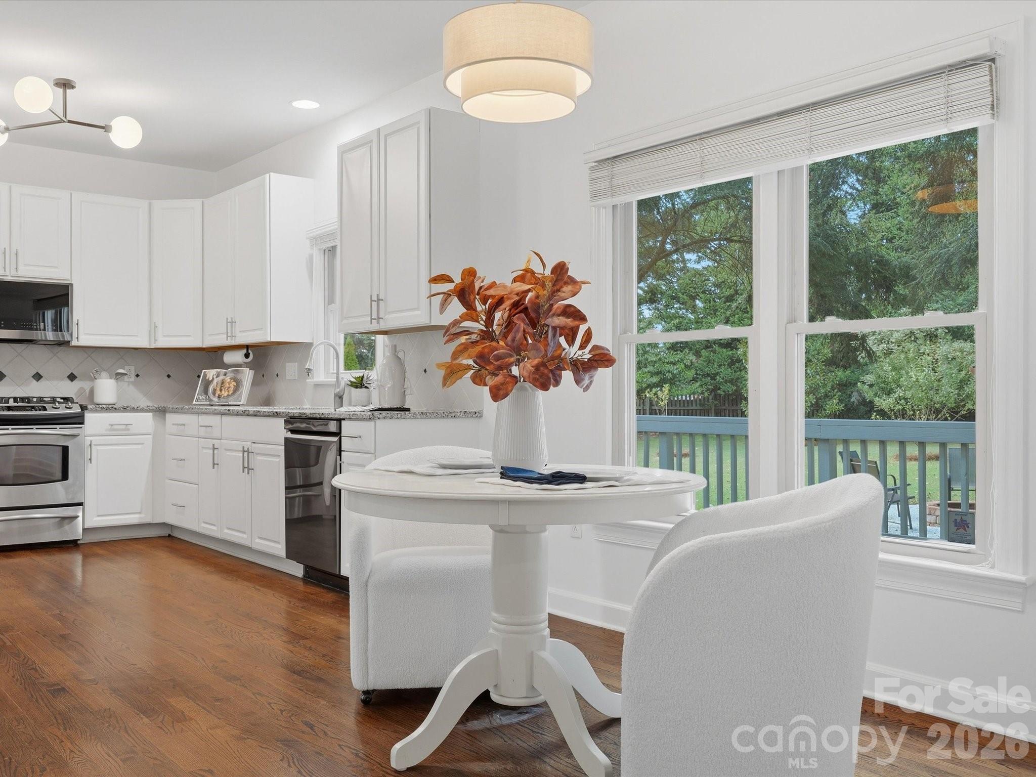 123 Topsail Place Property Photo 20