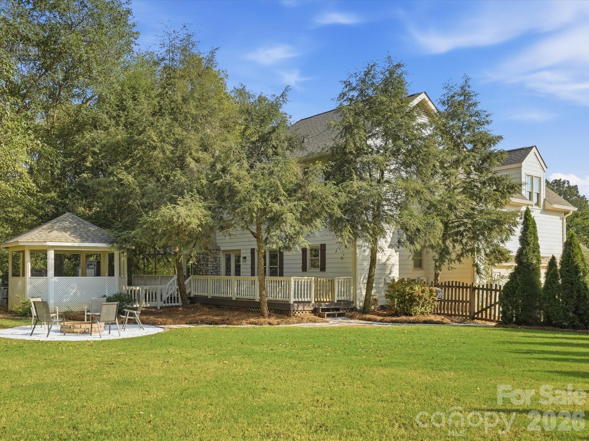 123 Topsail Place Property Photo 43