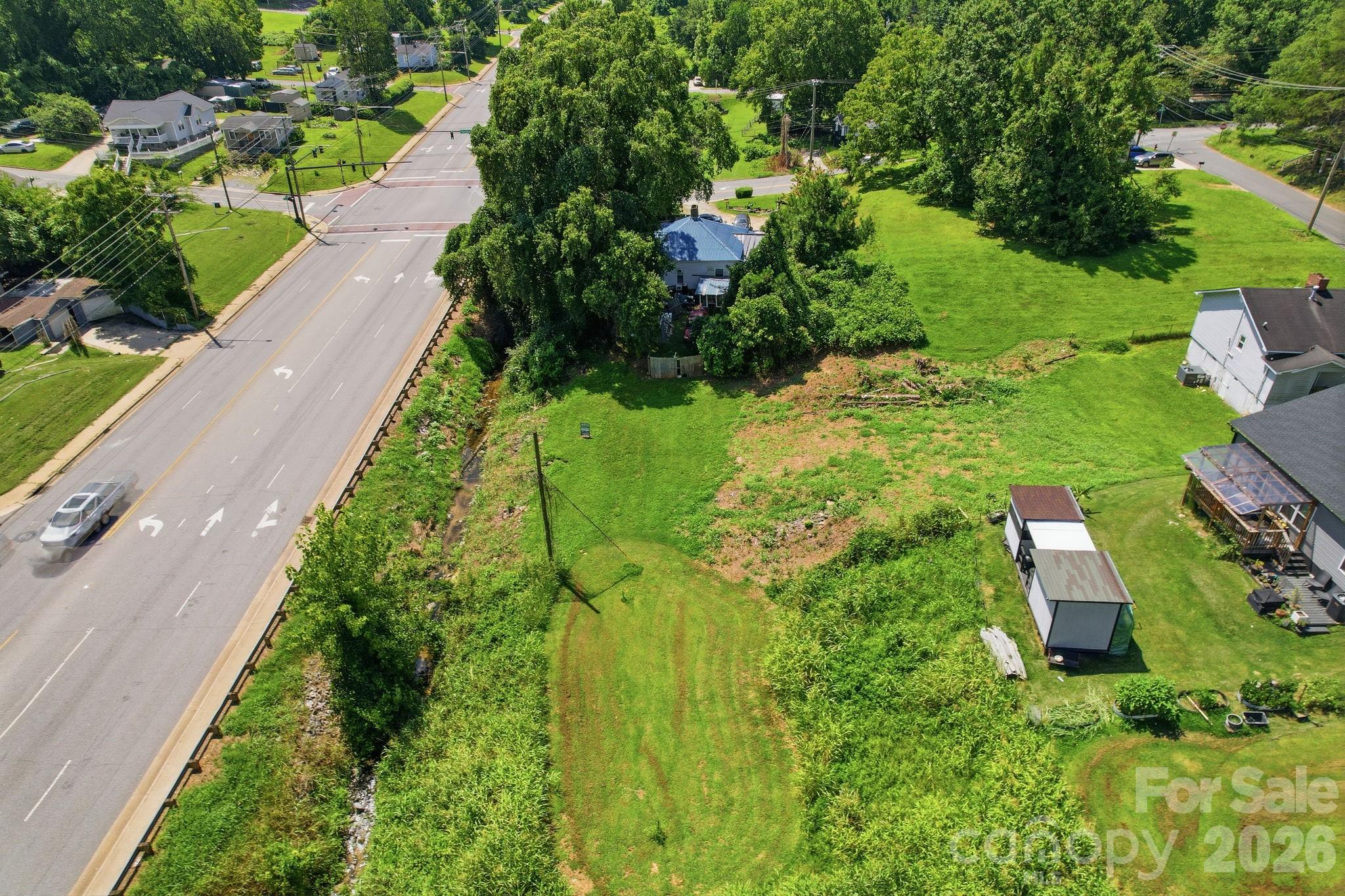 911 N Chester Street Property Photo 10