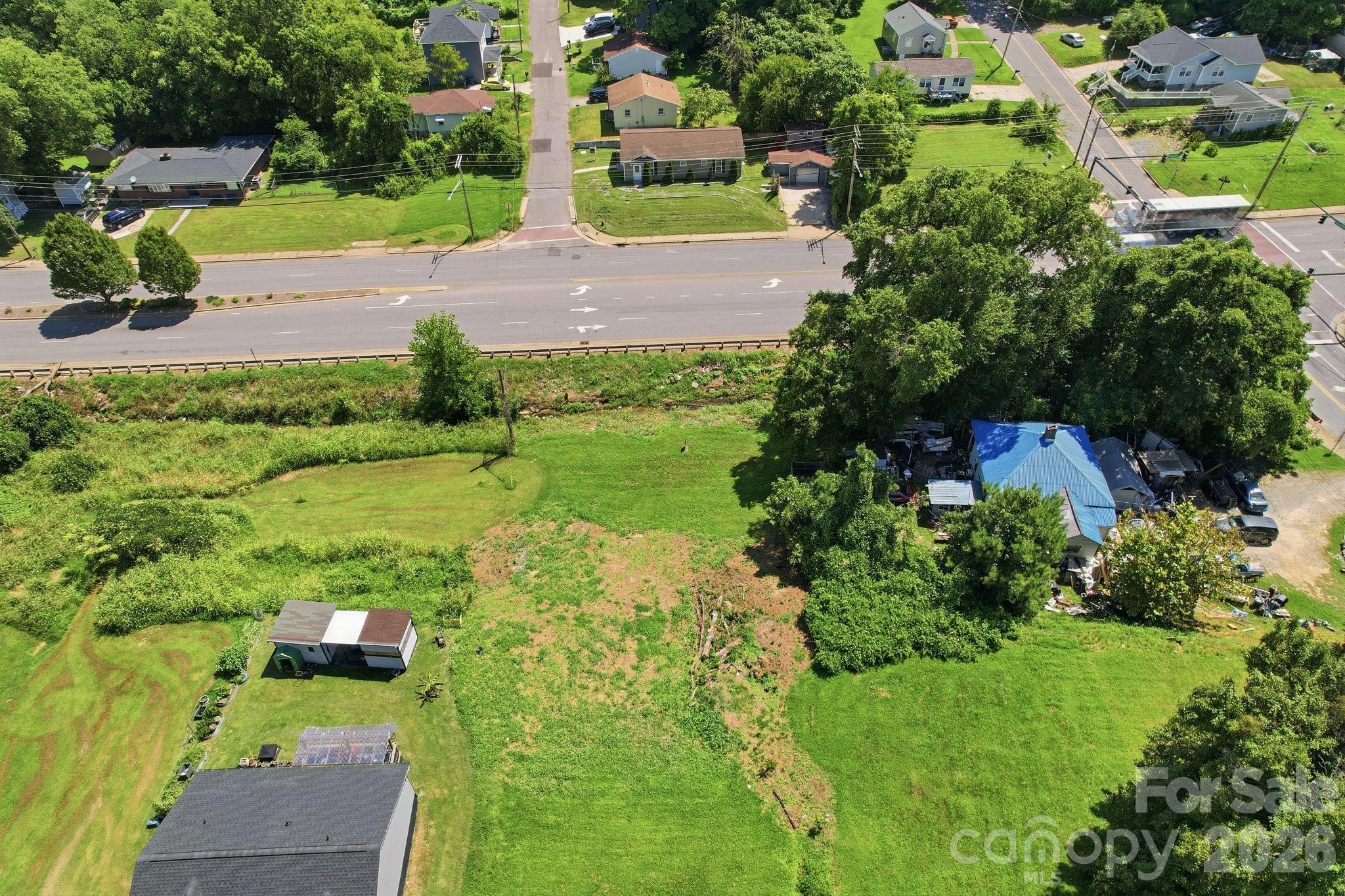 911 N Chester Street Property Photo 12