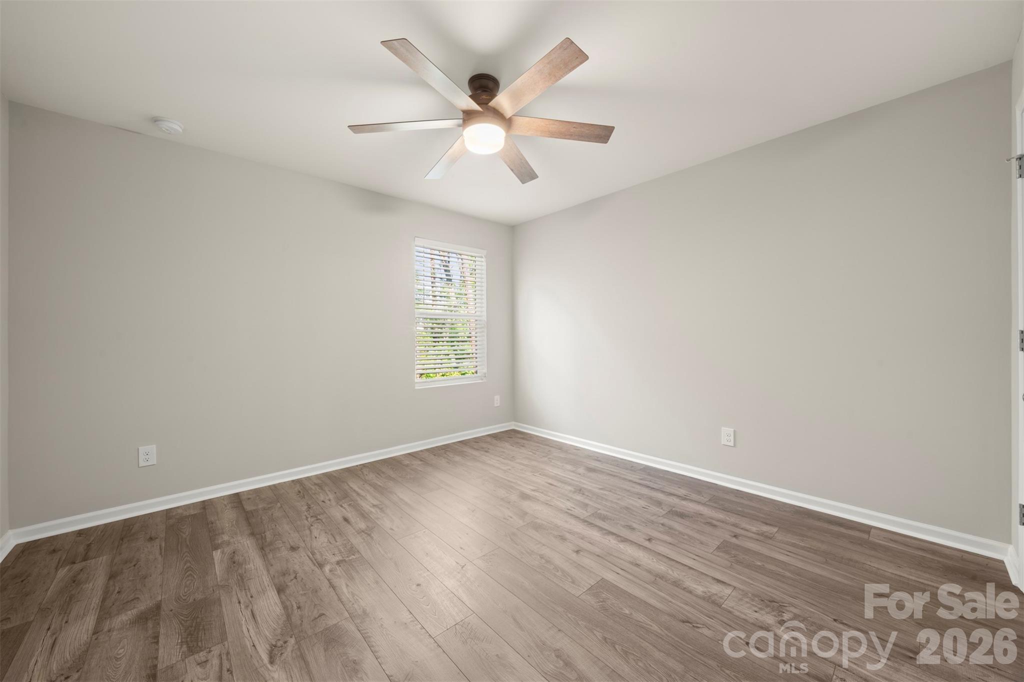 1115 Streamside Lane Property Photo 33