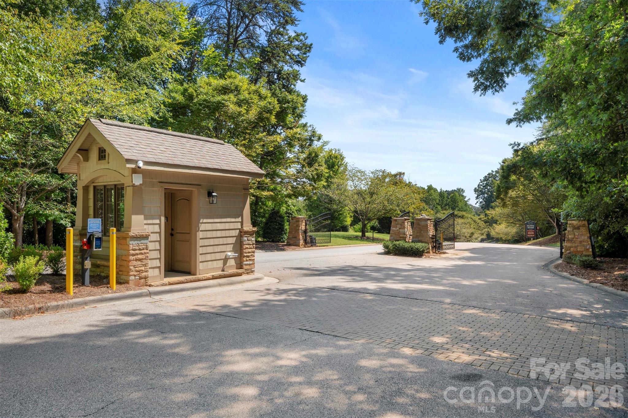 1115 Streamside Lane Property Photo 45