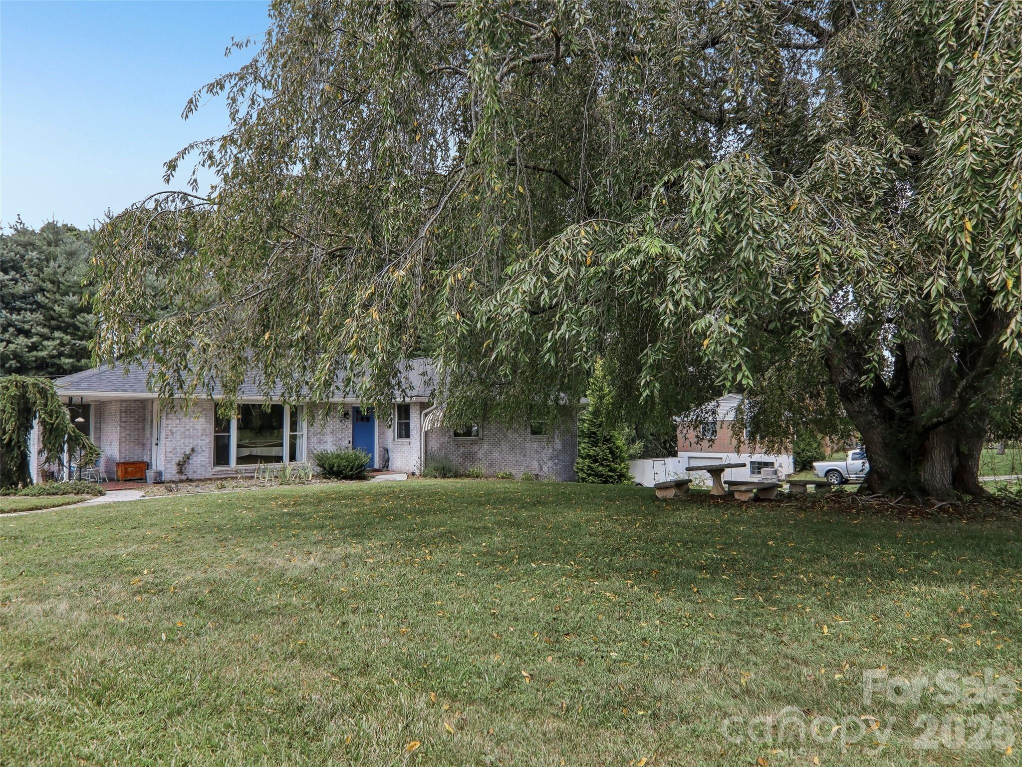 851 Sand Hill Road Property Photo 4