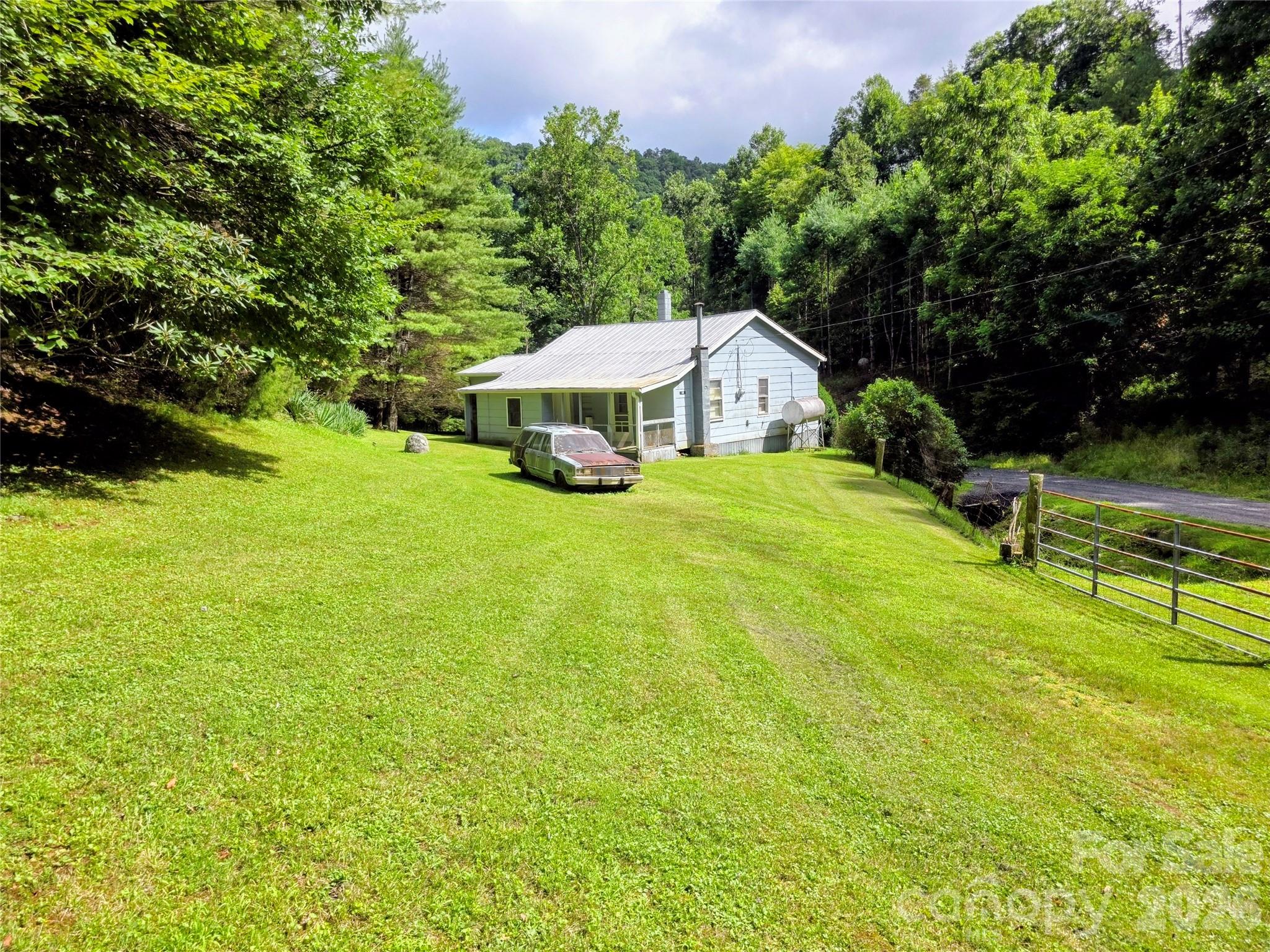 98 Will Wilson Road Property Photo 2