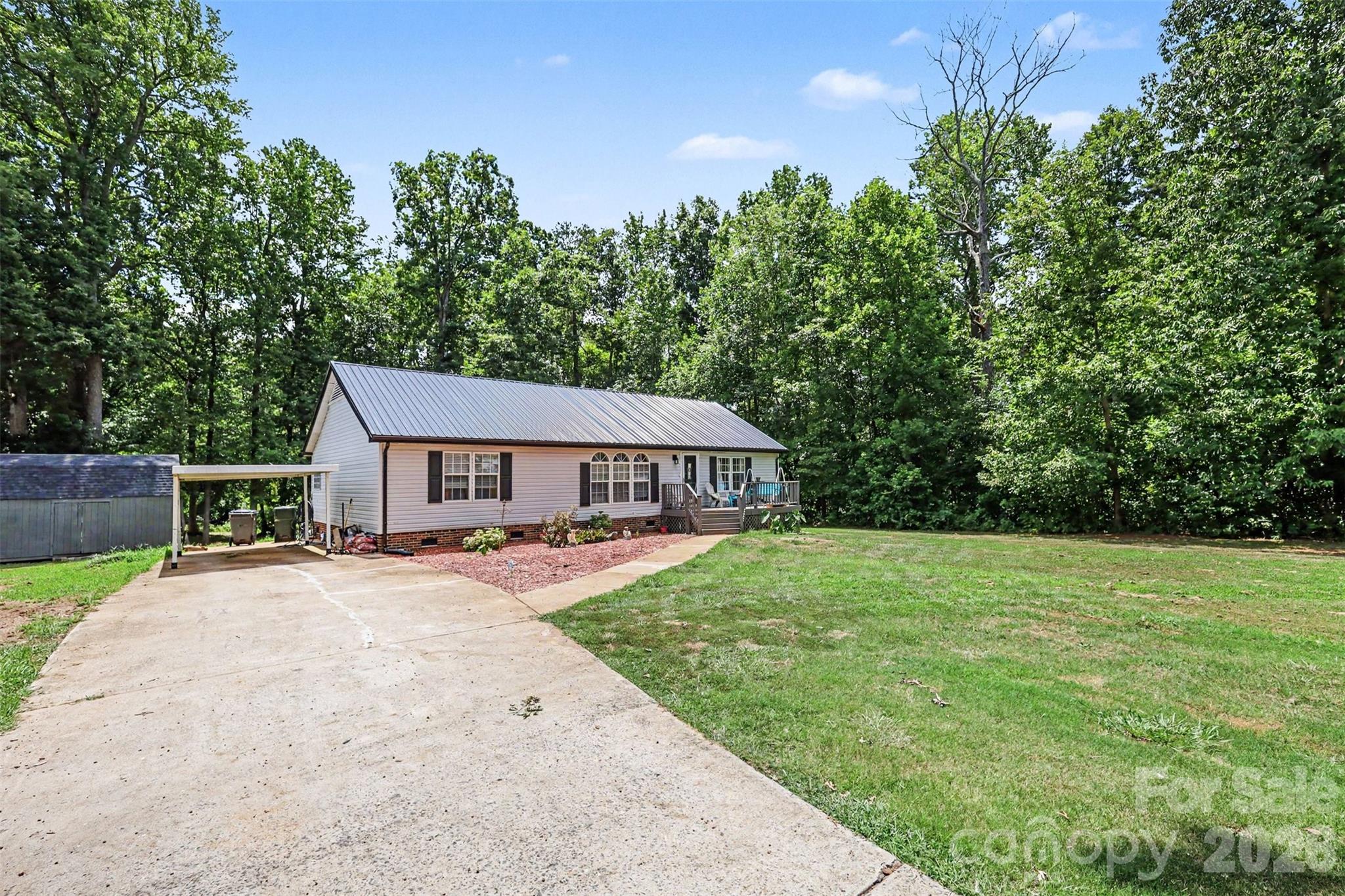 1756 Martin Road Property Photo 3