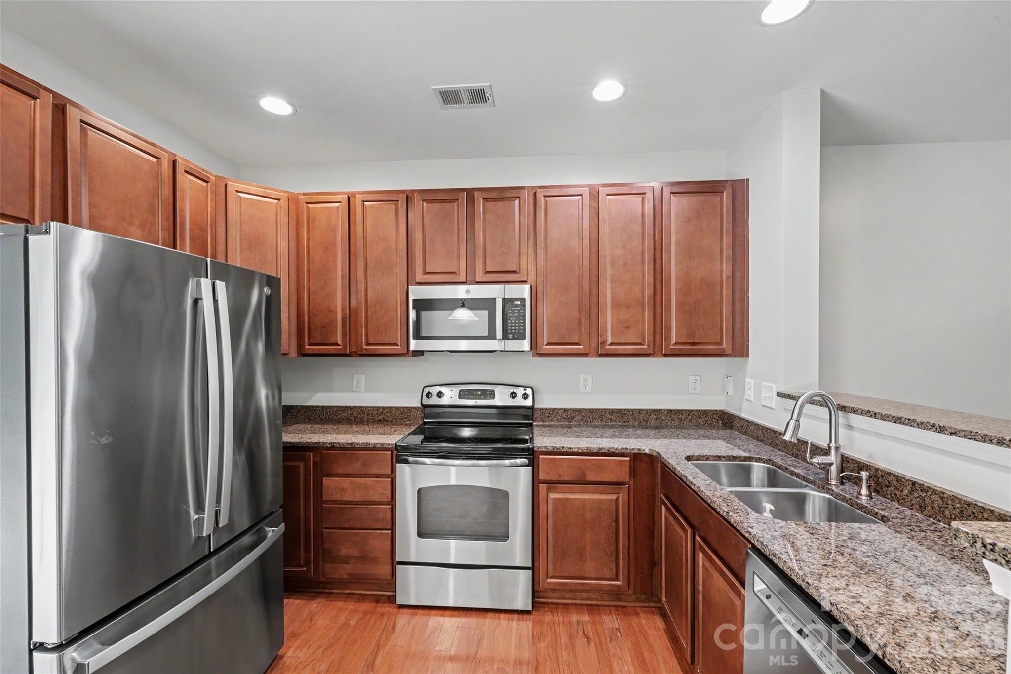 13983 Singleleaf Lane Property Photo 3
