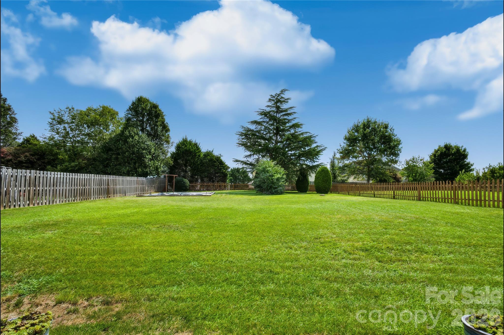 157 Royalton Road Property Photo 16