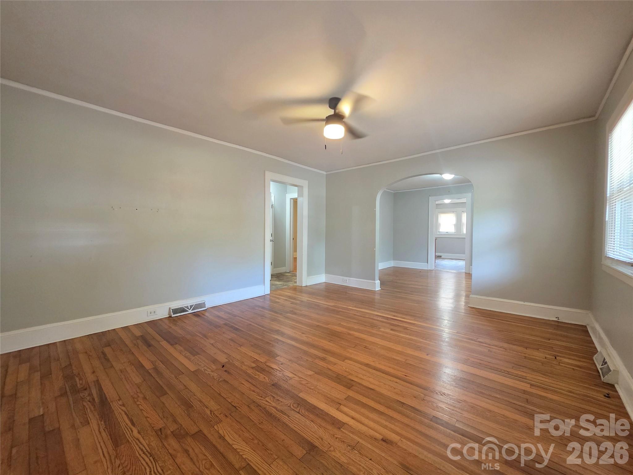 5120 Elder Avenue Property Photo 3