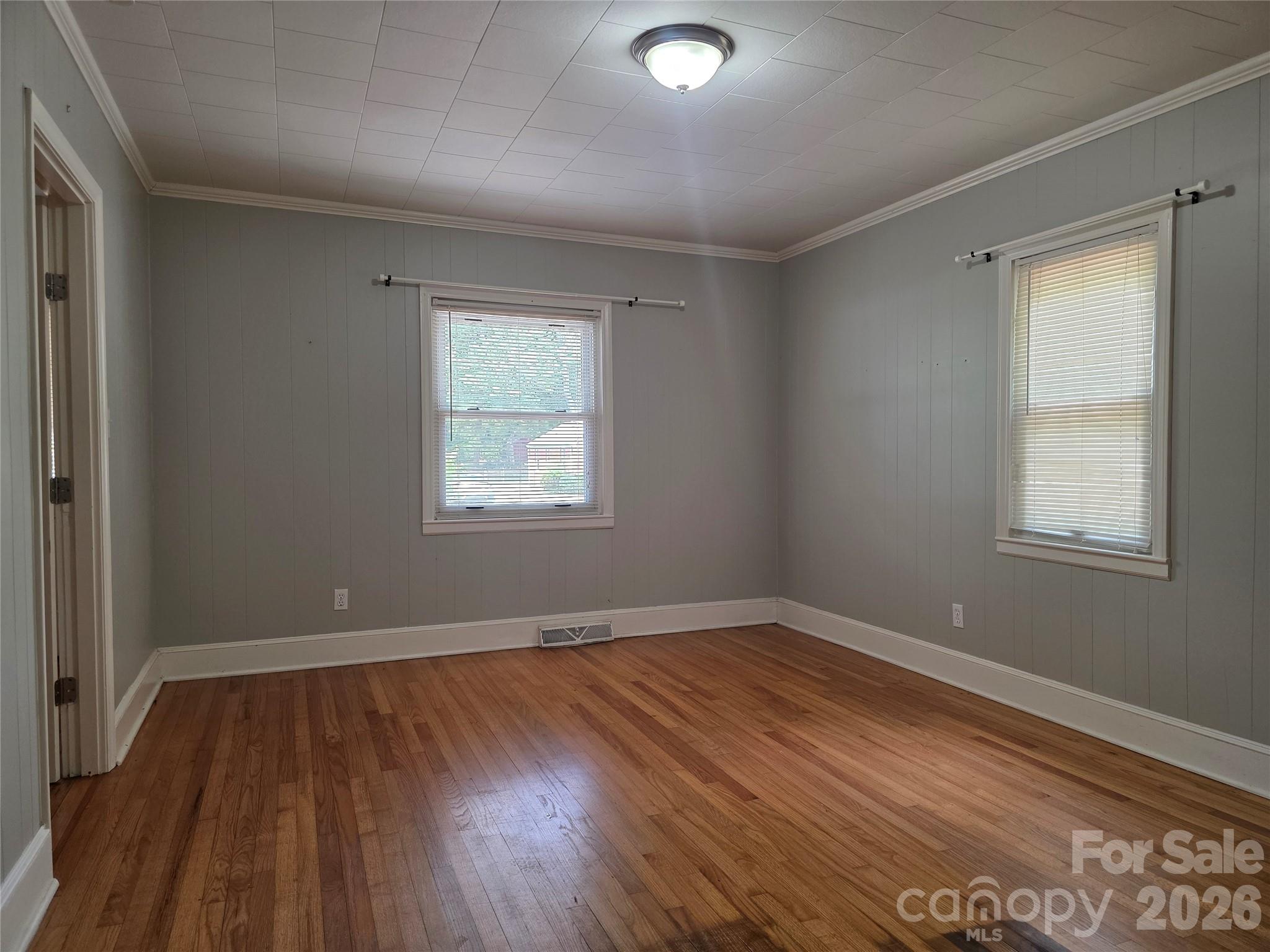 5120 Elder Avenue Property Photo 4