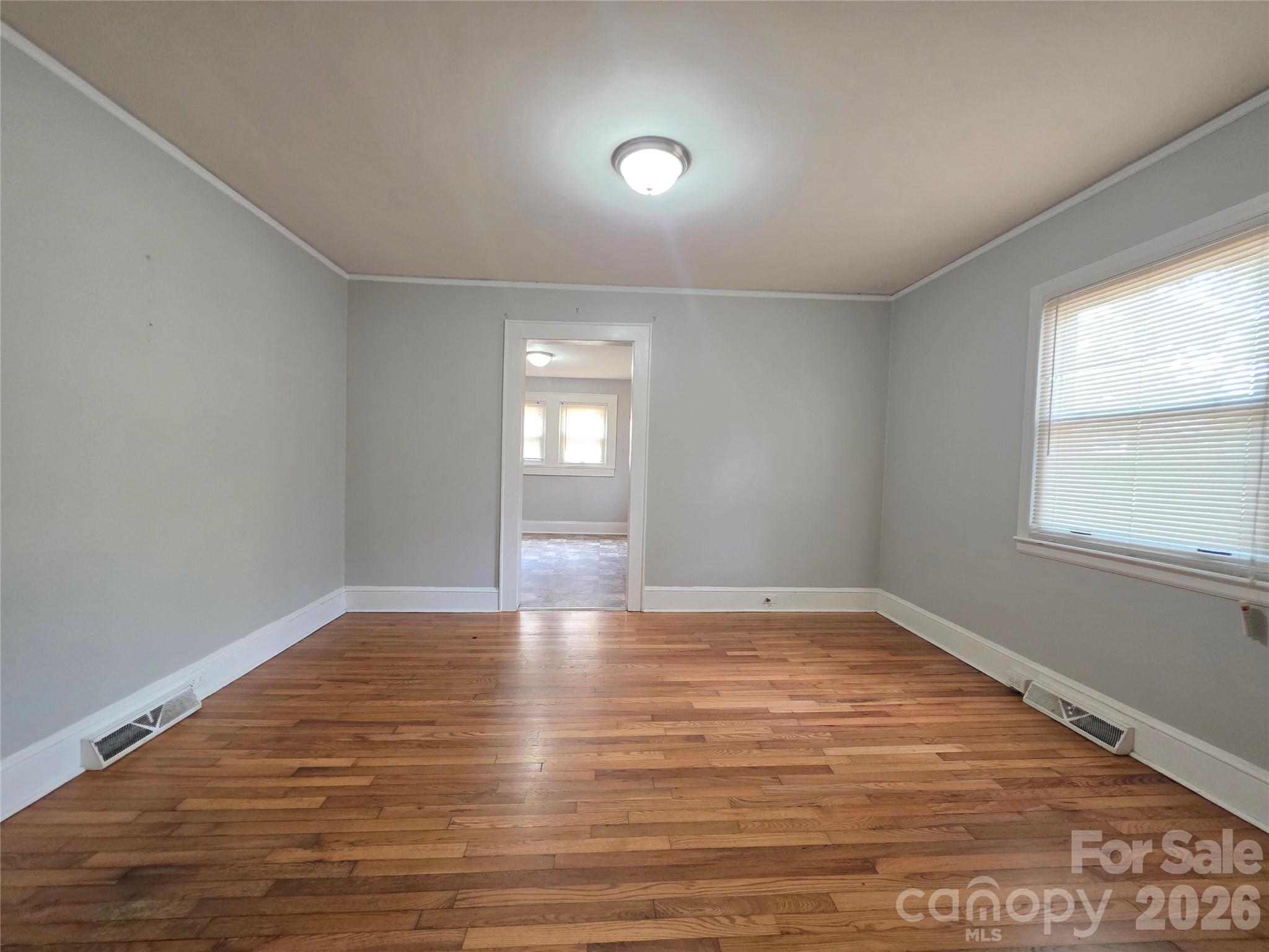 5120 Elder Avenue Property Photo 5
